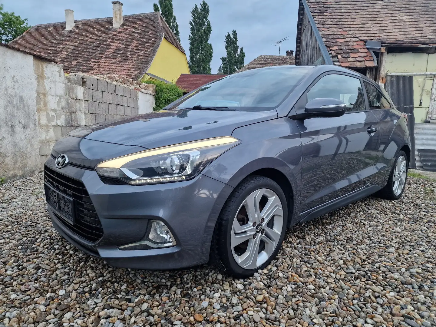 Hyundai i20 blue 1.0 T-GDI Active Trend - 1