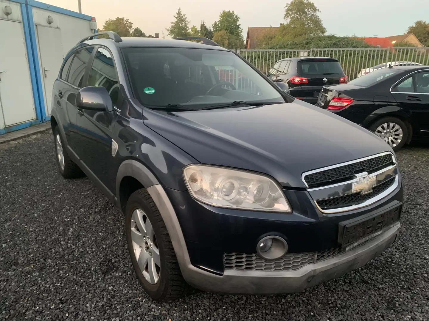 Chevrolet Captiva 2.0 D LT 4WD Szary - 1