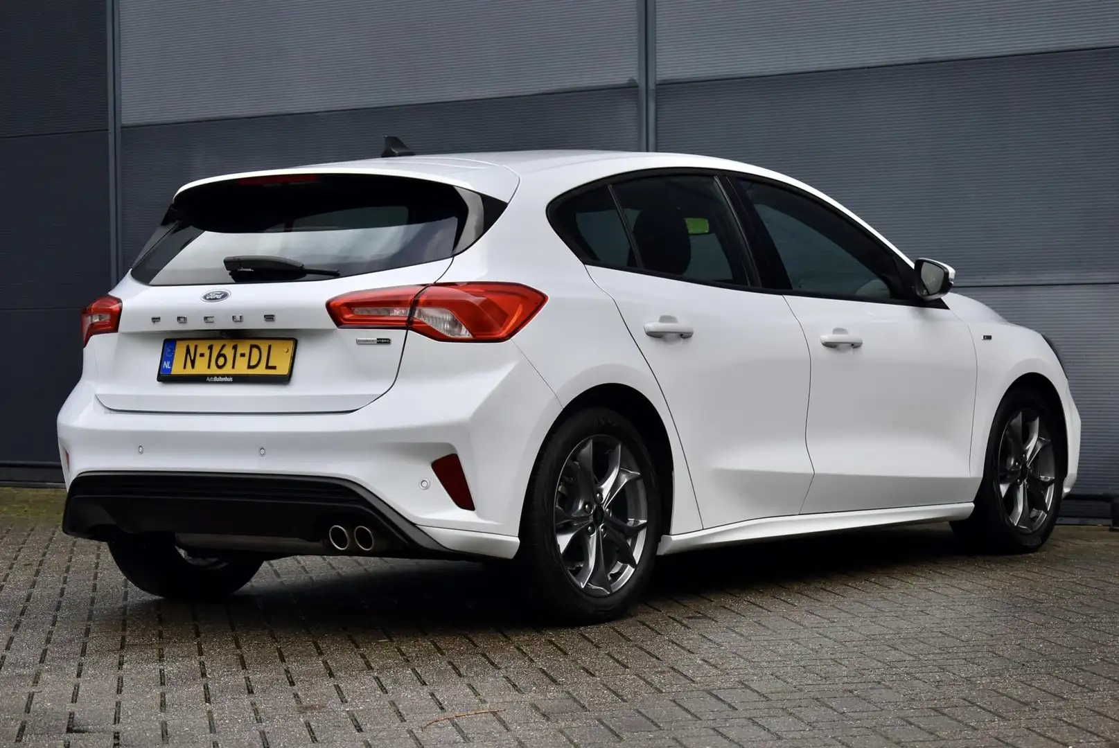 Ford Focus 1.0 EcoBoost Hybrid ST Line|ADAPT. CRUISE|CAMERA|C Wit - 2