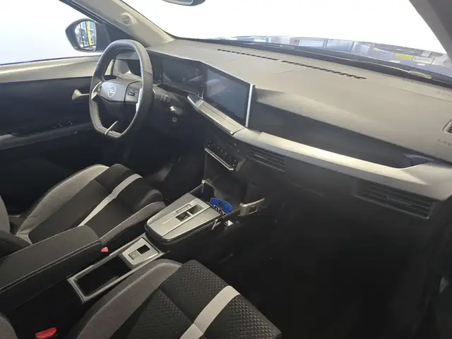 Opel Frontera view 12