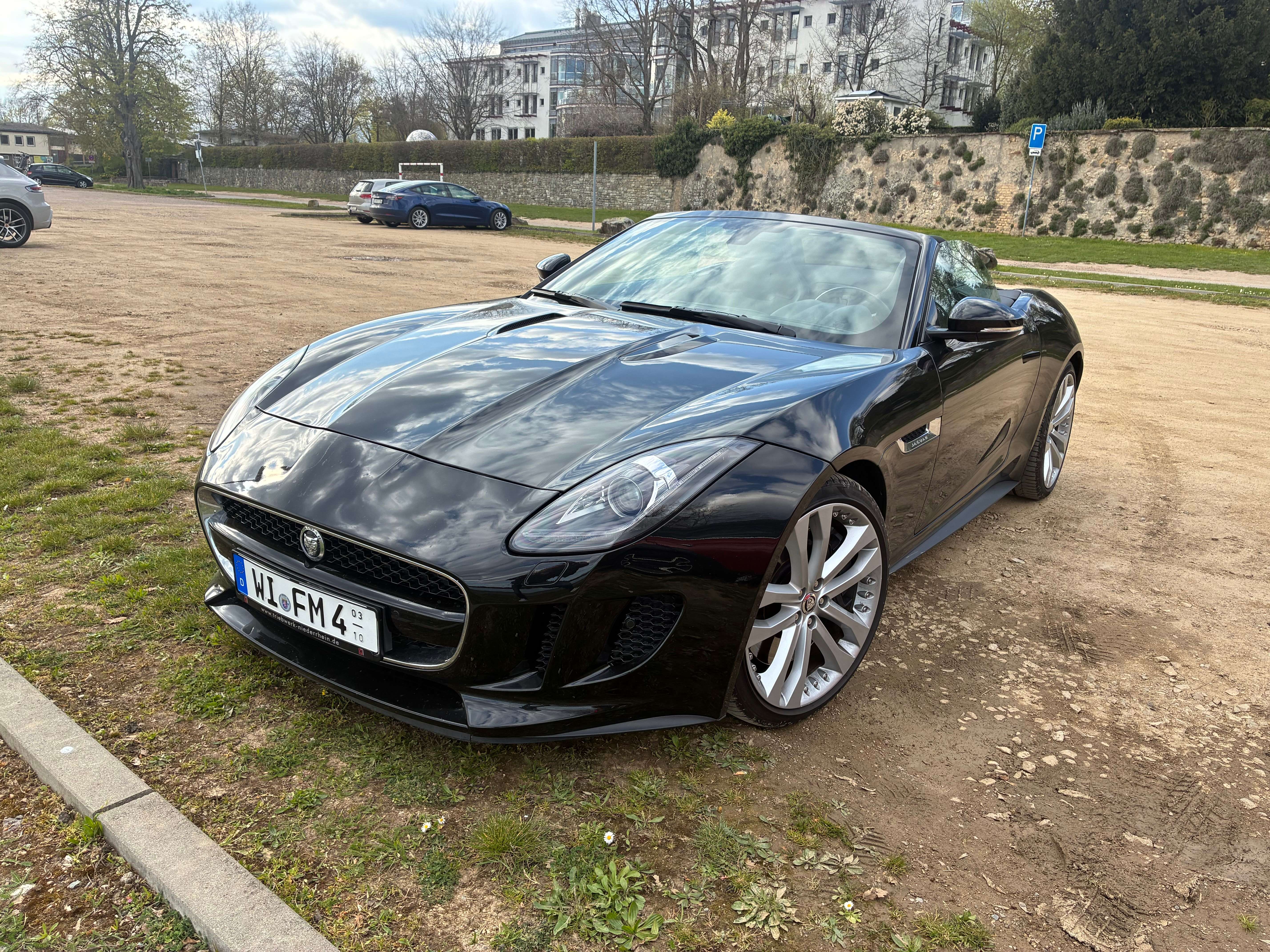 Second hand Jaguar F-Type 5.0 V8