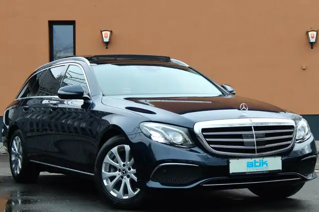 Mercedes-Benz E 250 1.Hd EXCLUSIVE DISTR SITZKLIMA STANDH WIDE