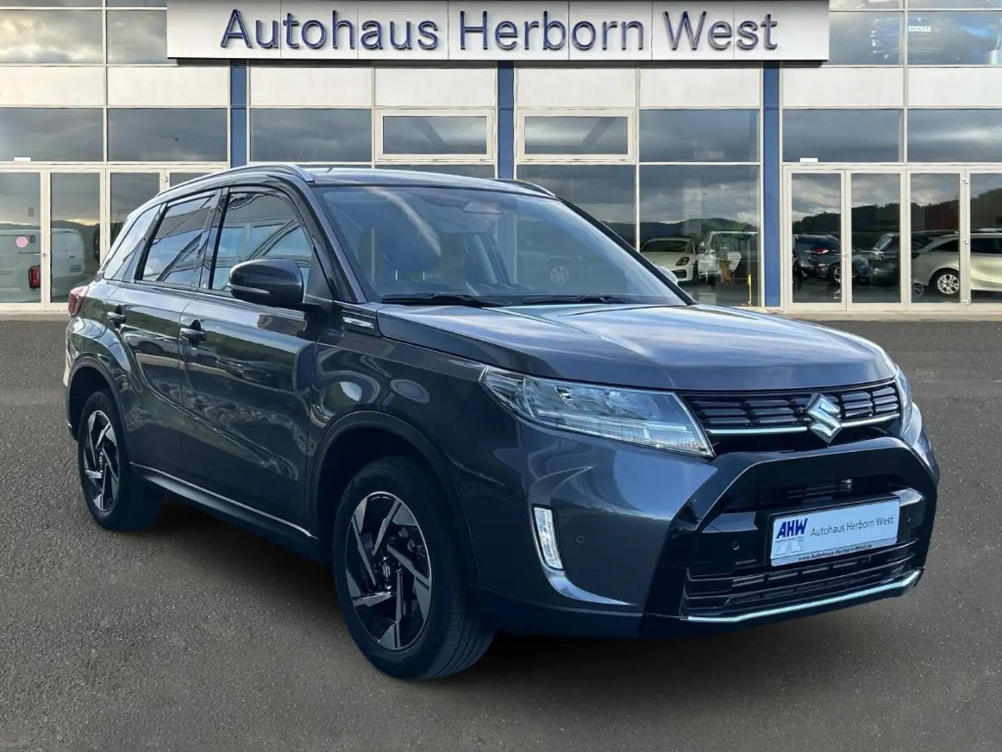 Suzuki Vitara 1.4 GLX Facelift Navi SHZ PDC Assistenzpaket Gris - 2