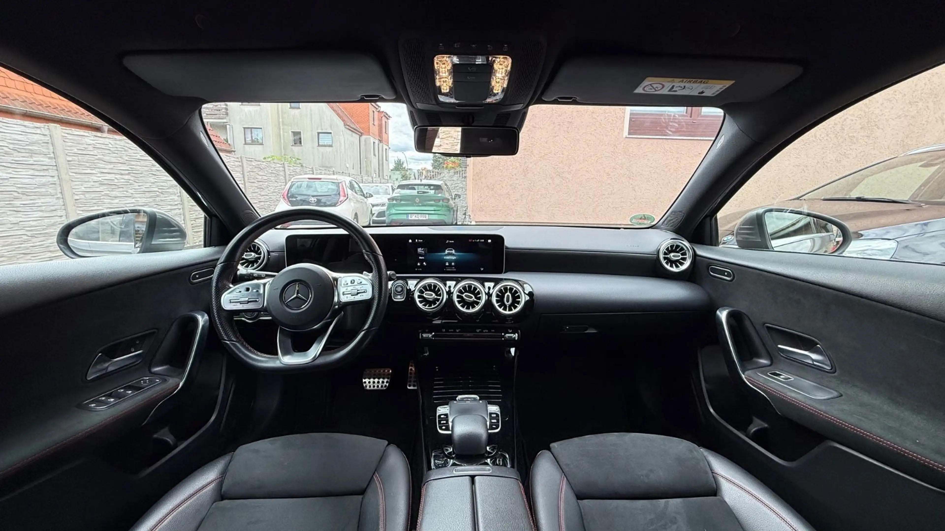 Mercedes-Benz A 200 AMG LINE+MULTIBEAM+AUT.+AMBIENTE+MBUX — photo 10