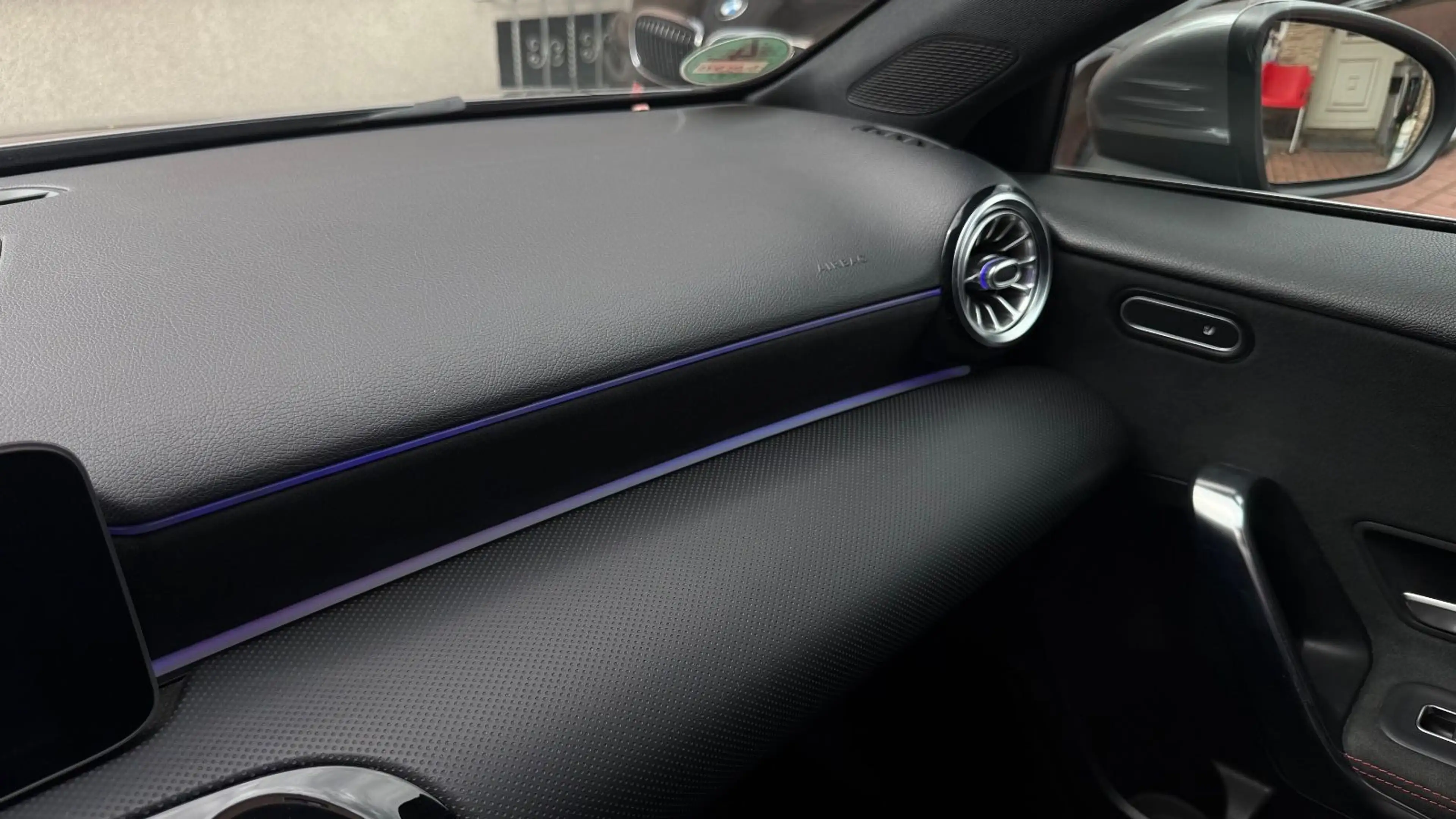 Mercedes-Benz A 200 AMG LINE+MULTIBEAM+AUT.+AMBIENTE+MBUX — photo 14
