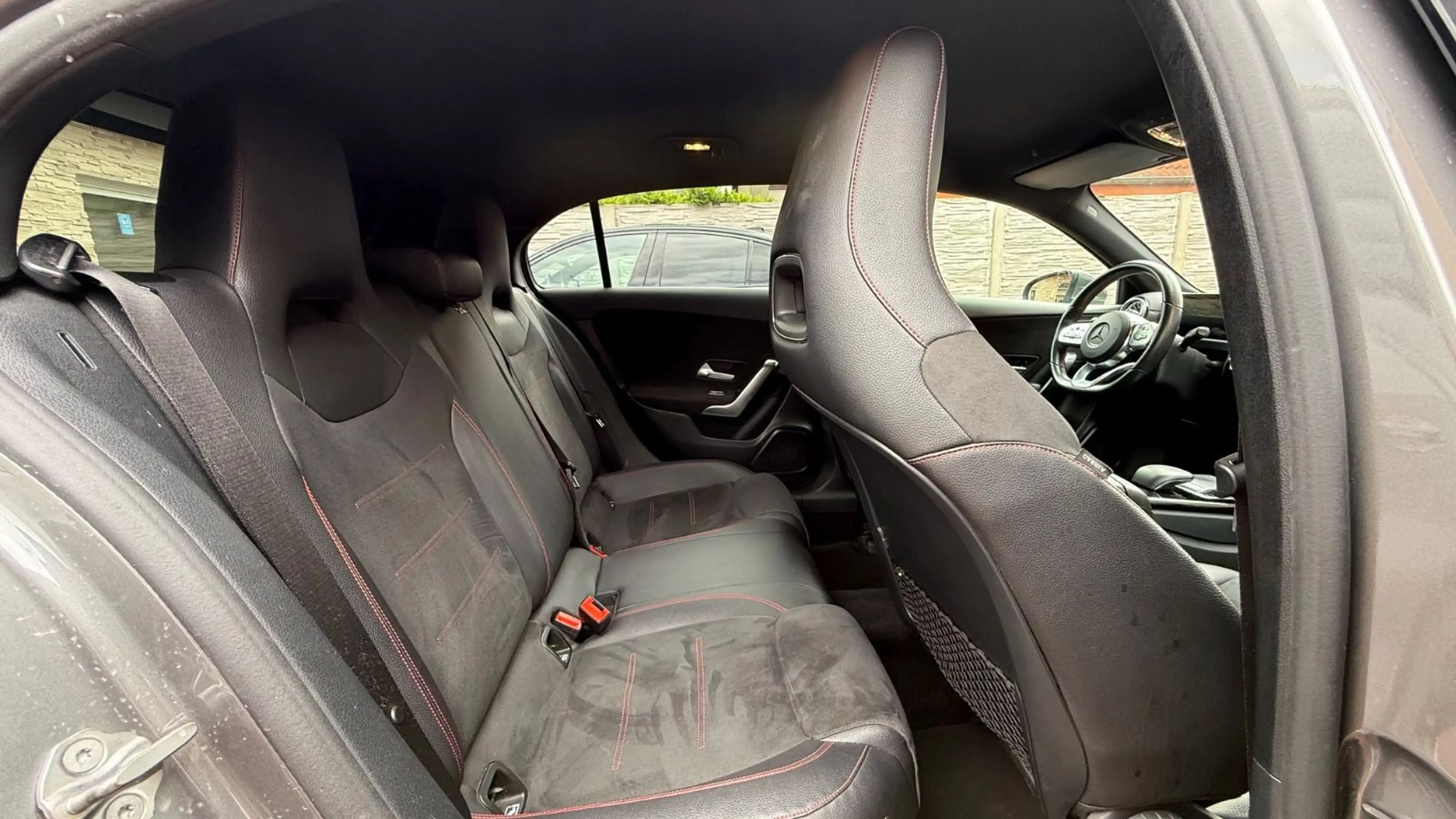 Mercedes-Benz A 200 AMG LINE+MULTIBEAM+AUT.+AMBIENTE+MBUX — photo 23