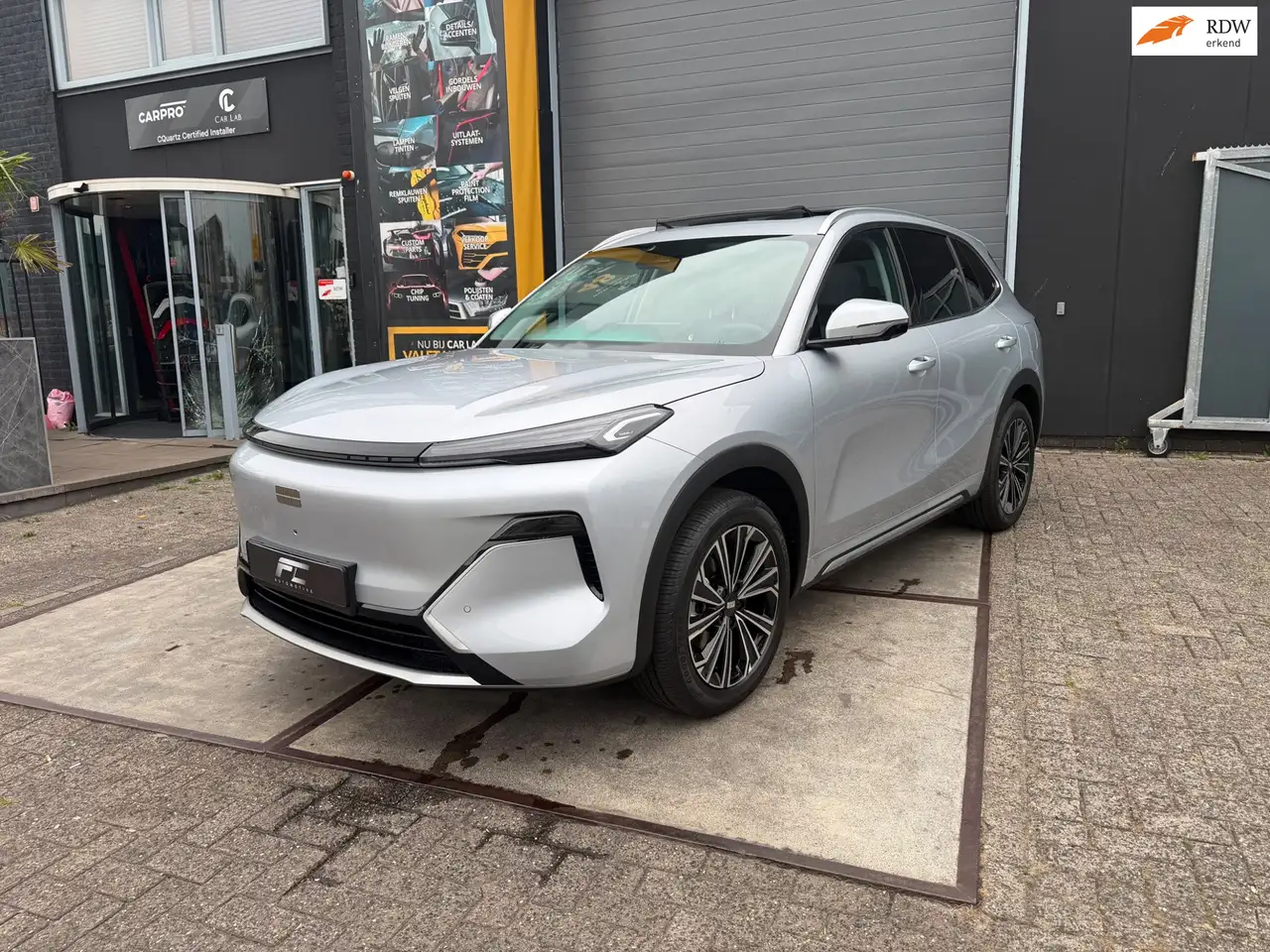 Geely Starray EM-i