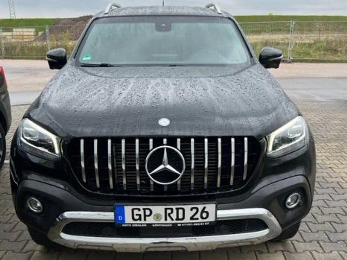 Mercedes-Benz X 350 4MATIC Aut. POWER EDITION 360 Kam Style Paket crna - 1