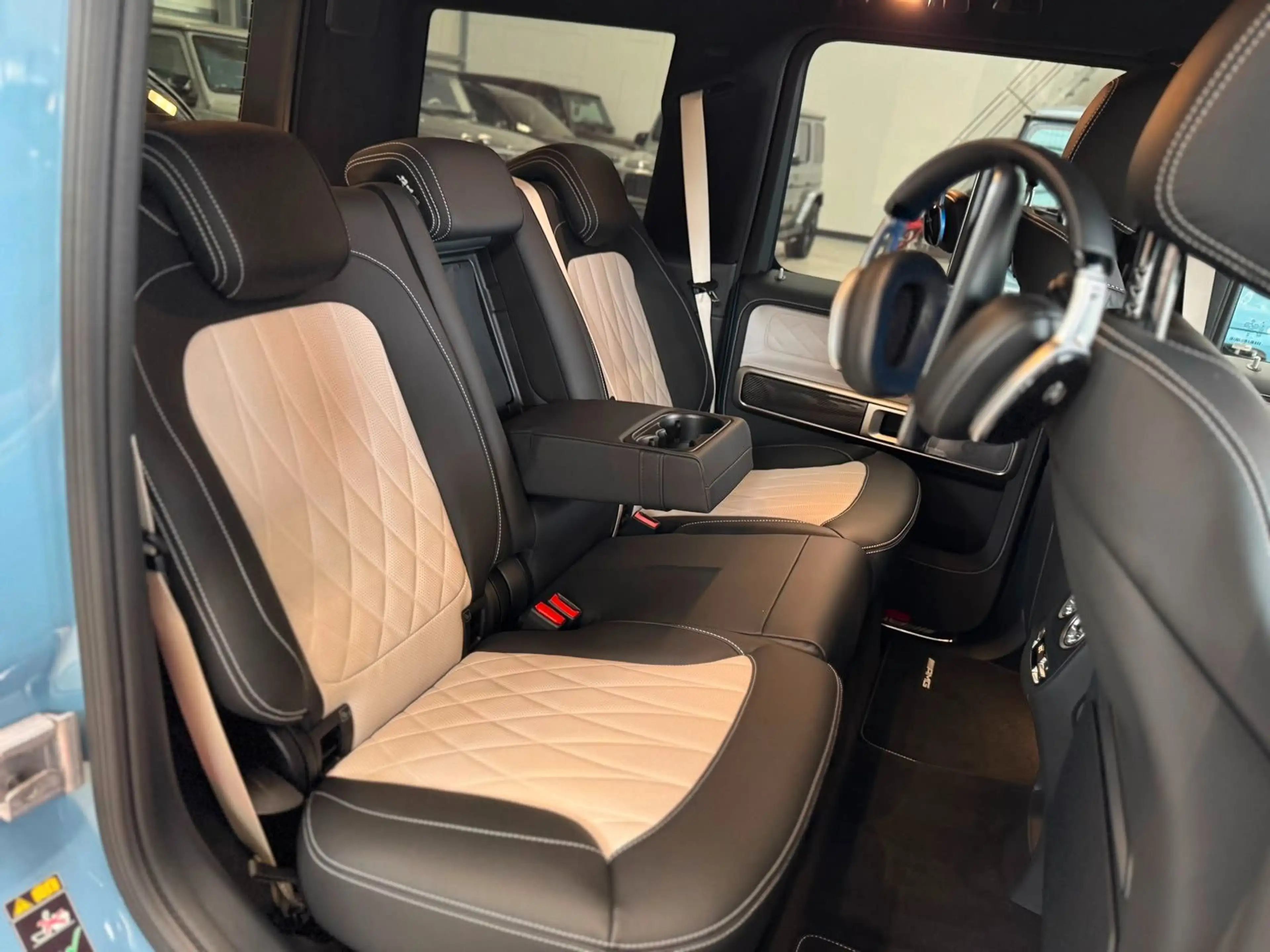 Mercedes-Benz G 63 AMG G63 AMG FULL CARBON  ACTIVE RIDE A22 DVD MY2027 — photo 10