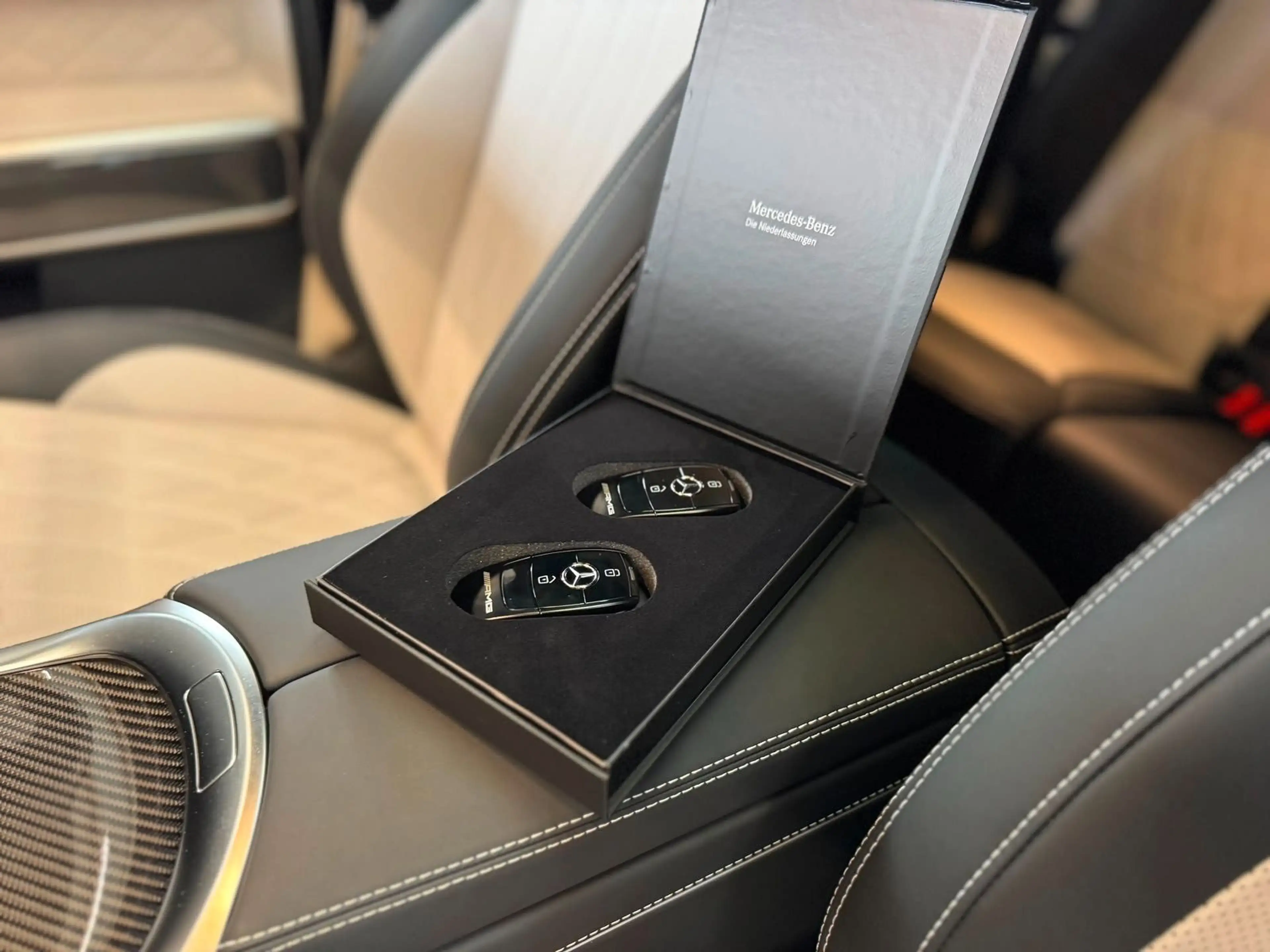 Mercedes-Benz G 63 AMG G63 AMG FULL CARBON  ACTIVE RIDE A22 DVD MY2027 — photo 6