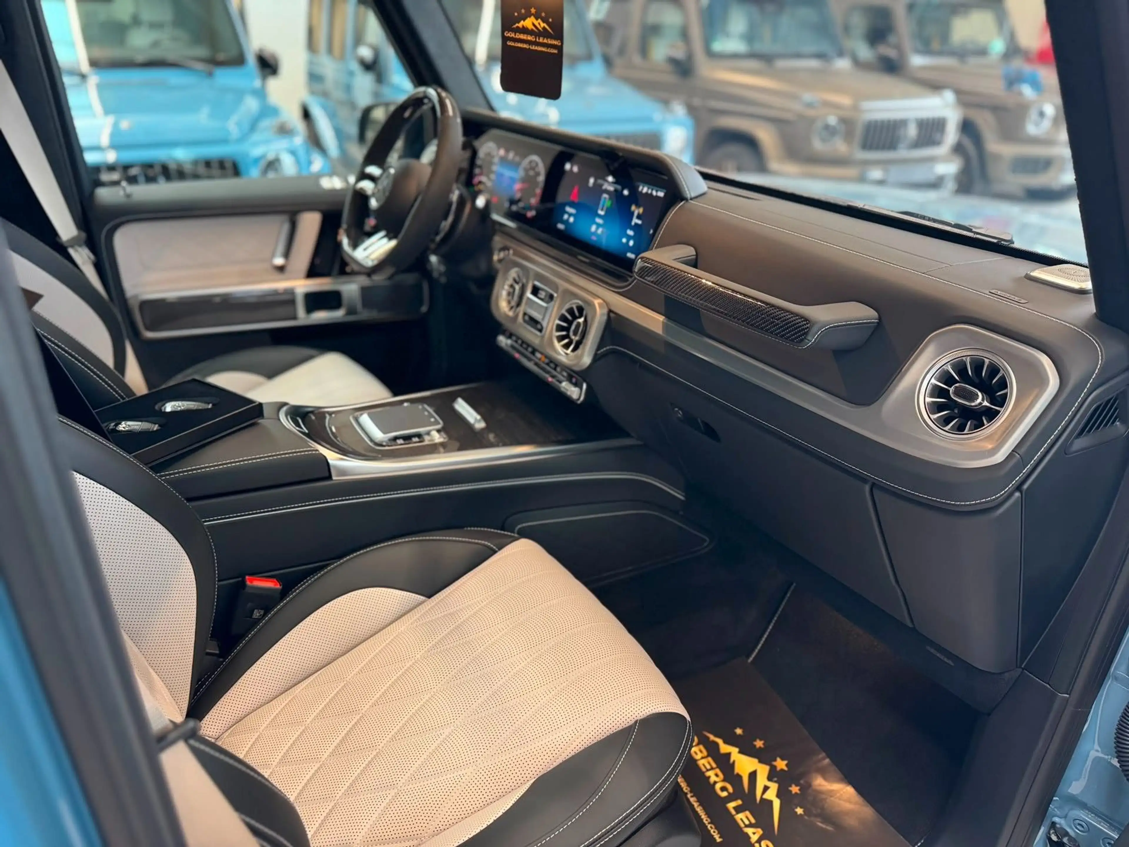 Mercedes-Benz G 63 AMG G63 AMG FULL CARBON  ACTIVE RIDE A22 DVD MY2027 — photo 9