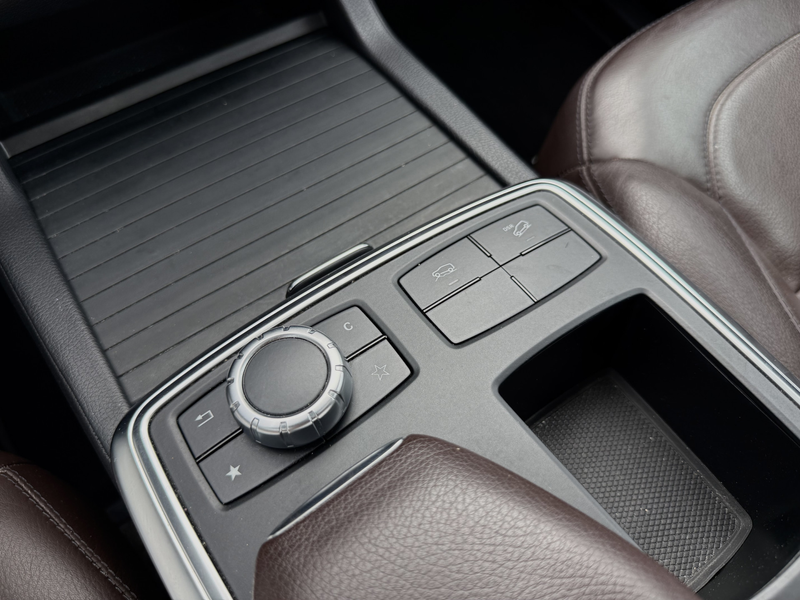 Mercedes-Benz ML 350 M-klasse 1ste eig. Dealer ond. — photo 19