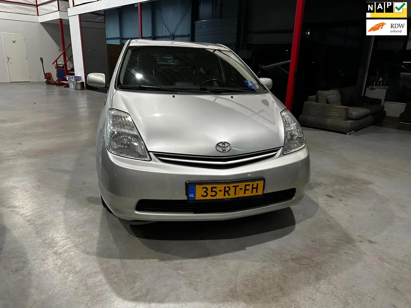 Toyota Prius 1.5 VVT-i / Trekhaak / Clima / Trekhaak / Cruise / Gris - 1