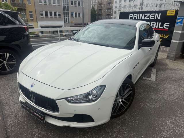 Imagine Maserati Ghibli 3,0 V6*AUT*SPUR*APPLE*R.CAM*BI-XENON