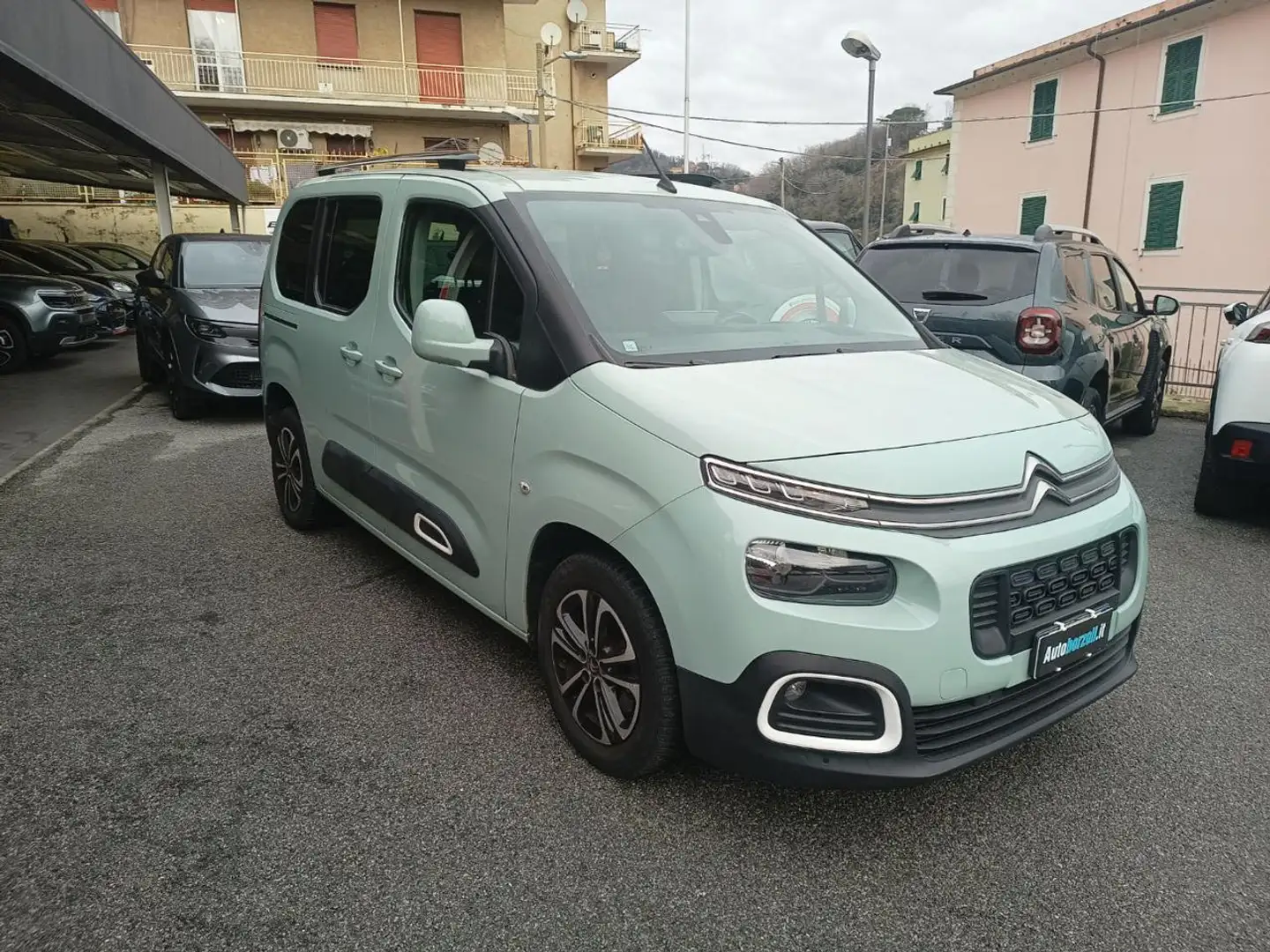 Citroen Berlingo BlueHDi 130 EAT8 M Shine - 7 POSTI Groen - 2