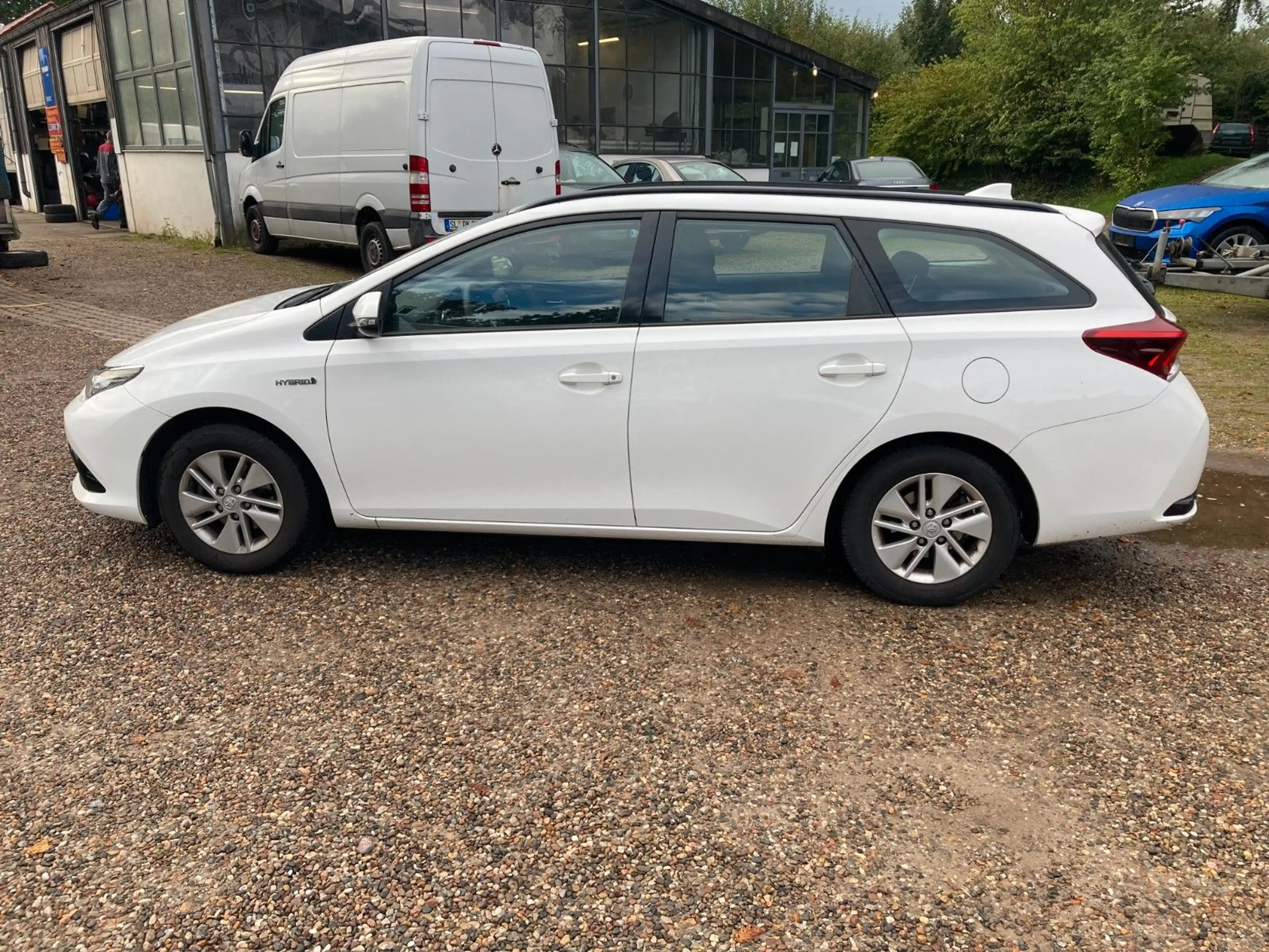 Toyota Auris Touring Sports Hybrid Cool — photo 7