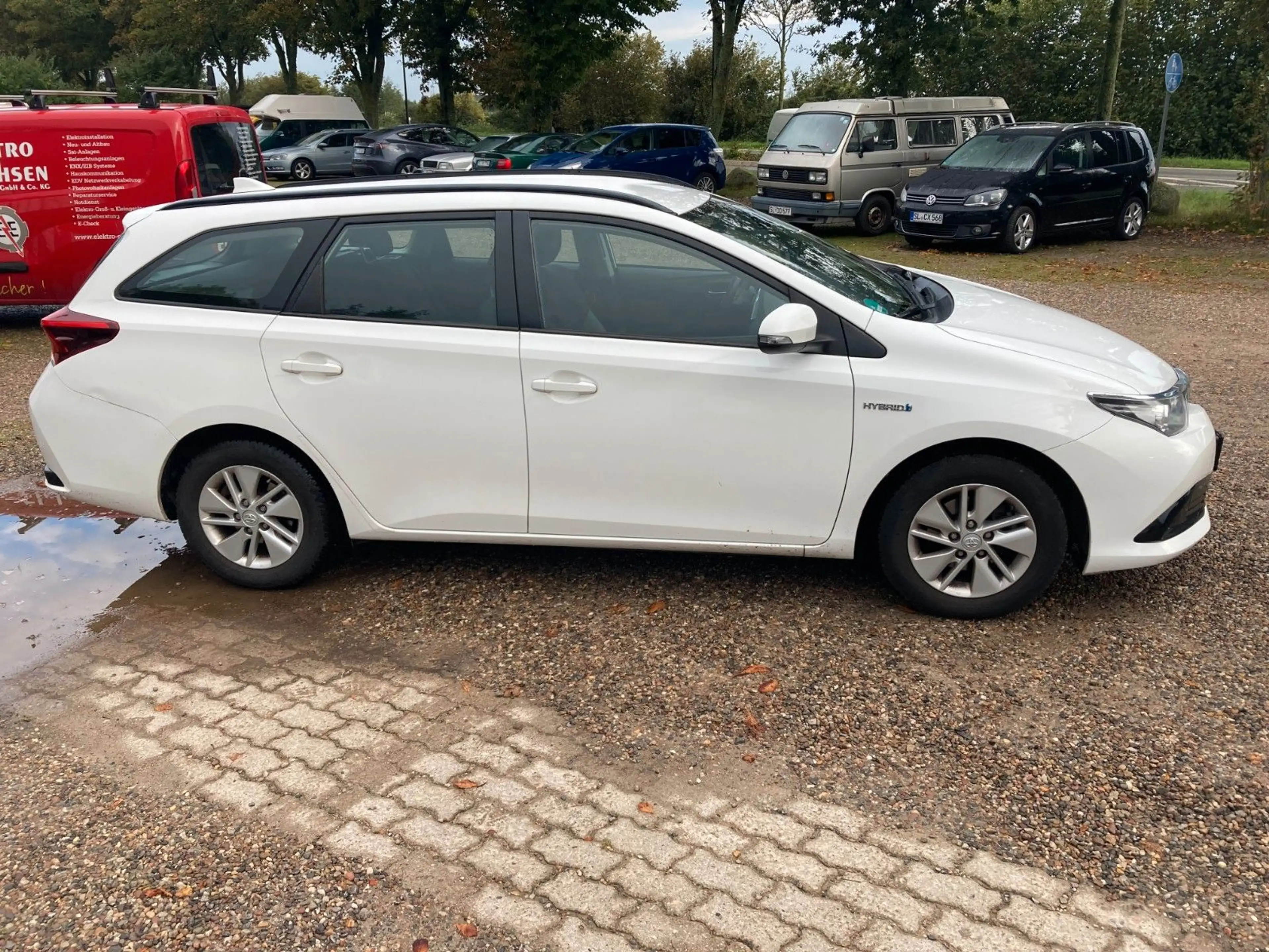Toyota Auris Touring Sports Hybrid Cool — photo 3