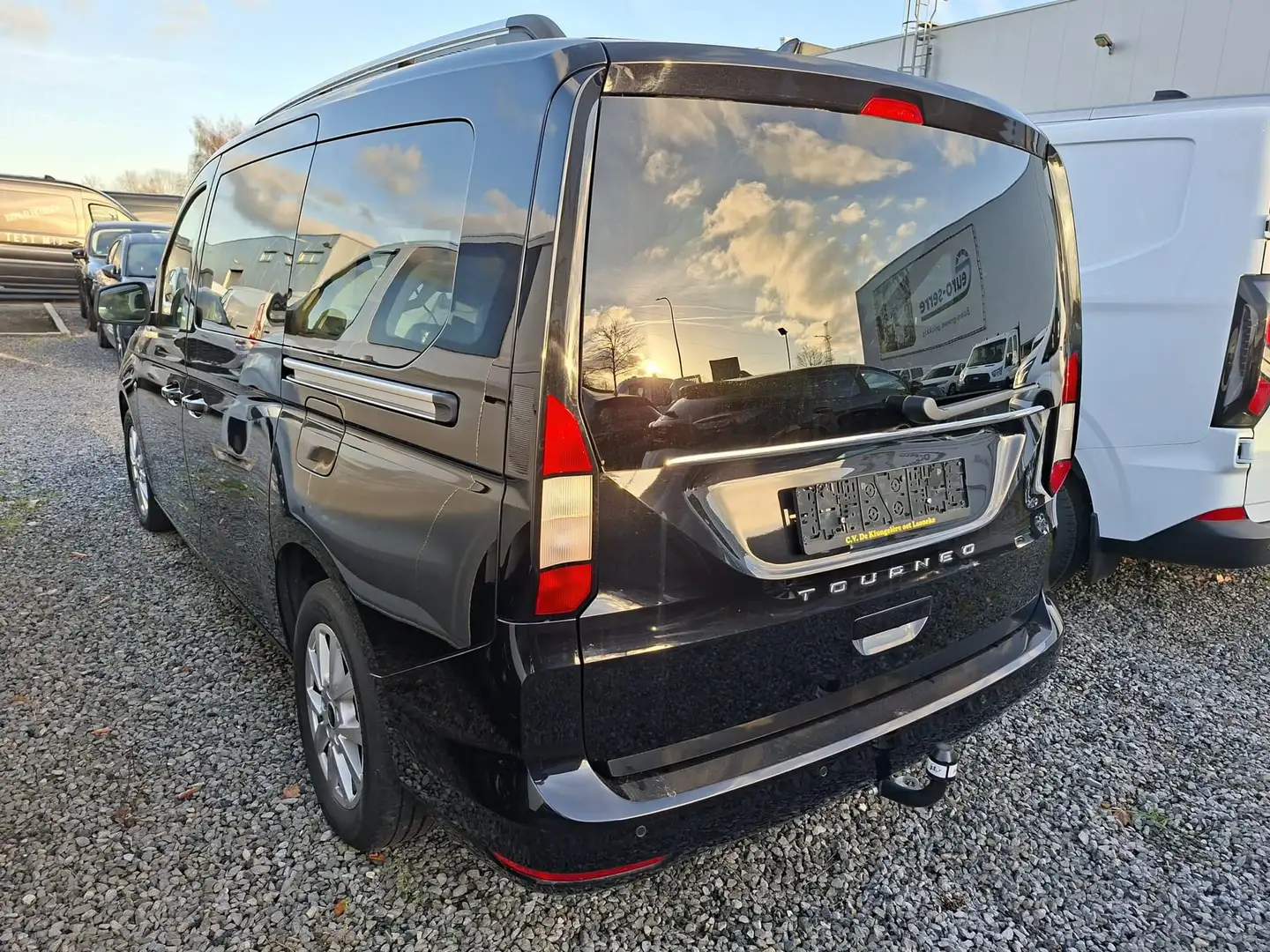 Ford Tourneo Connect Ecoboost Titanium Grand Noir - 2