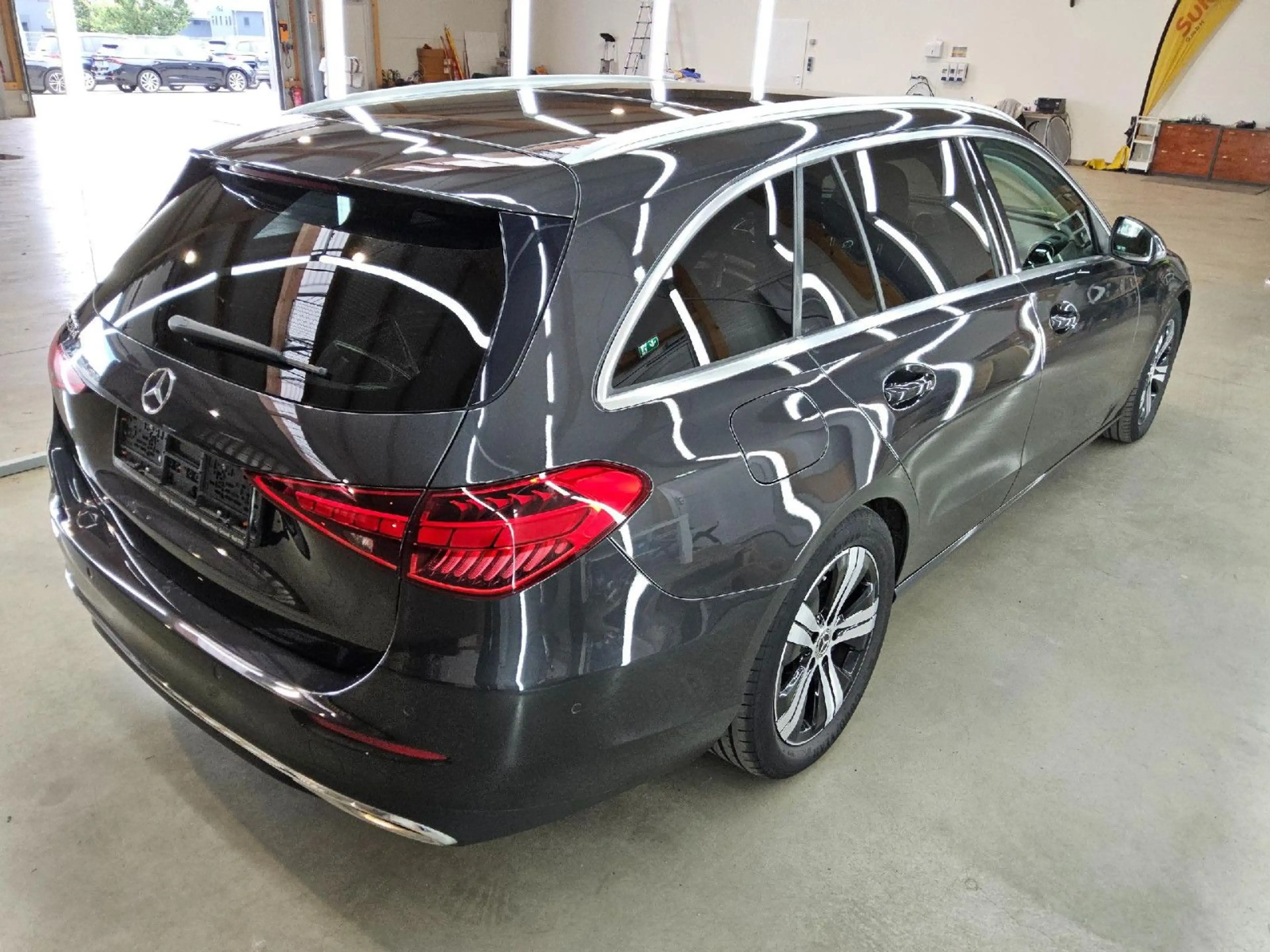 Mercedes-Benz C 220 d AHK*Distro*Kamera*LED*NaviTouch*17*DAB — photo 3