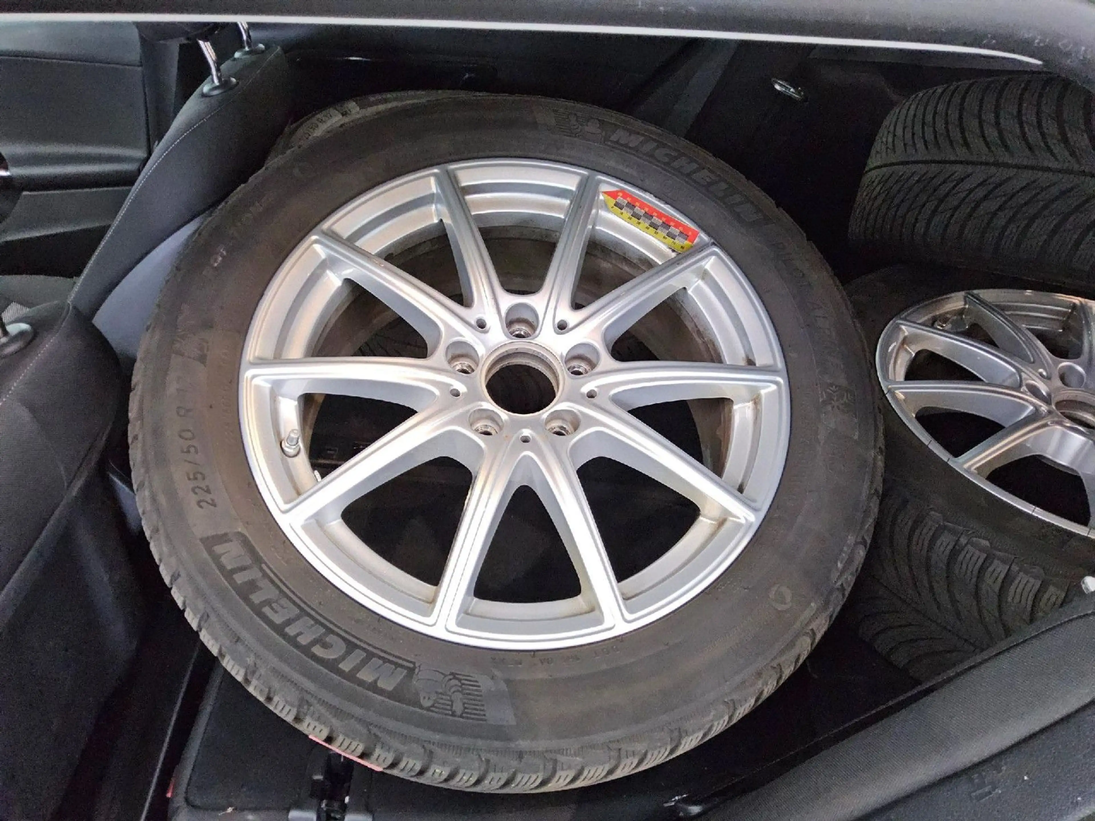 Mercedes-Benz C 220 d AHK*Distro*Kamera*LED*NaviTouch*17*DAB — photo 15