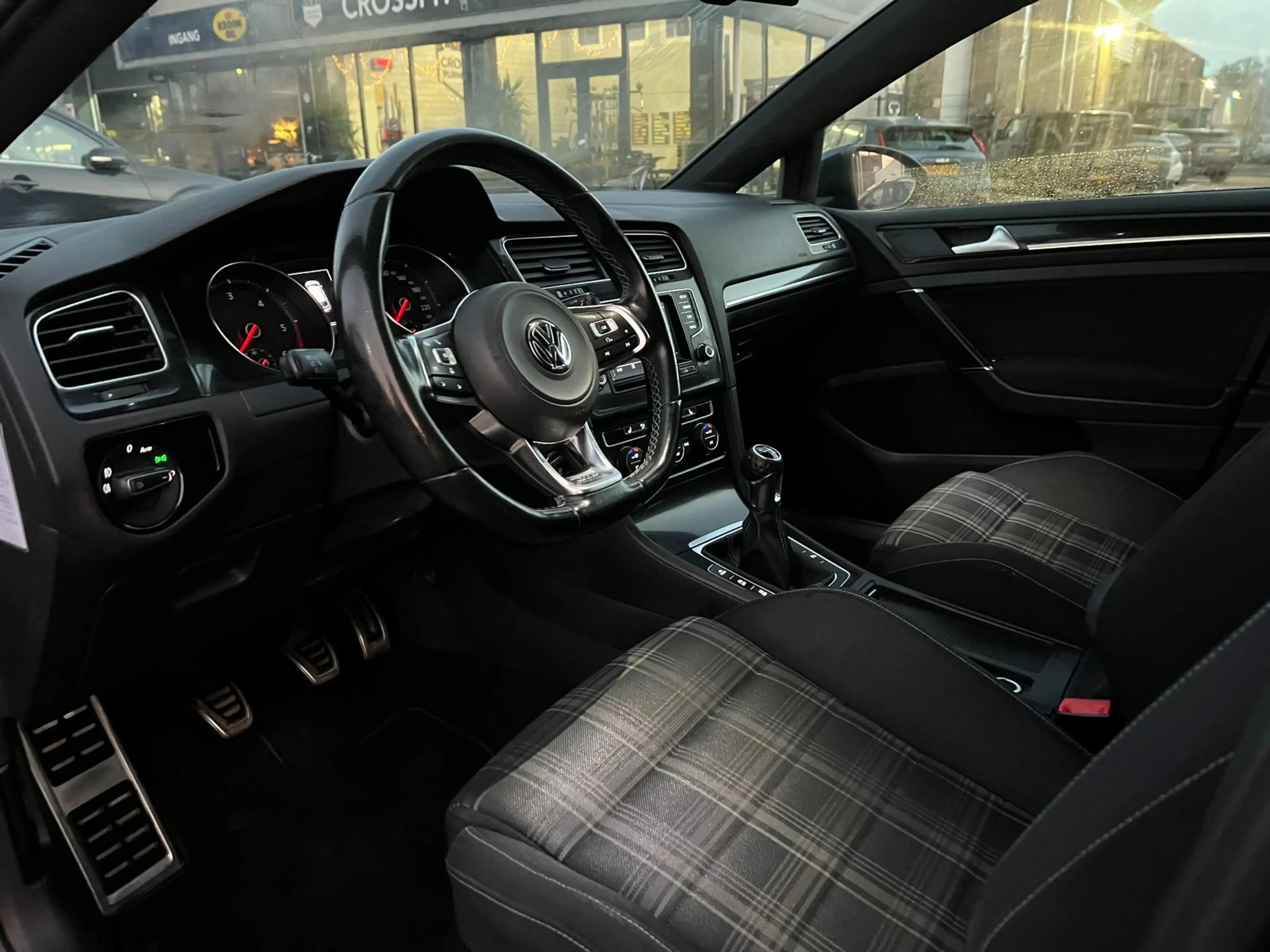 Volkswagen Golf GTD 2.0 TDI - LED - CAMERA - NAVIGATIE ! — photo 5