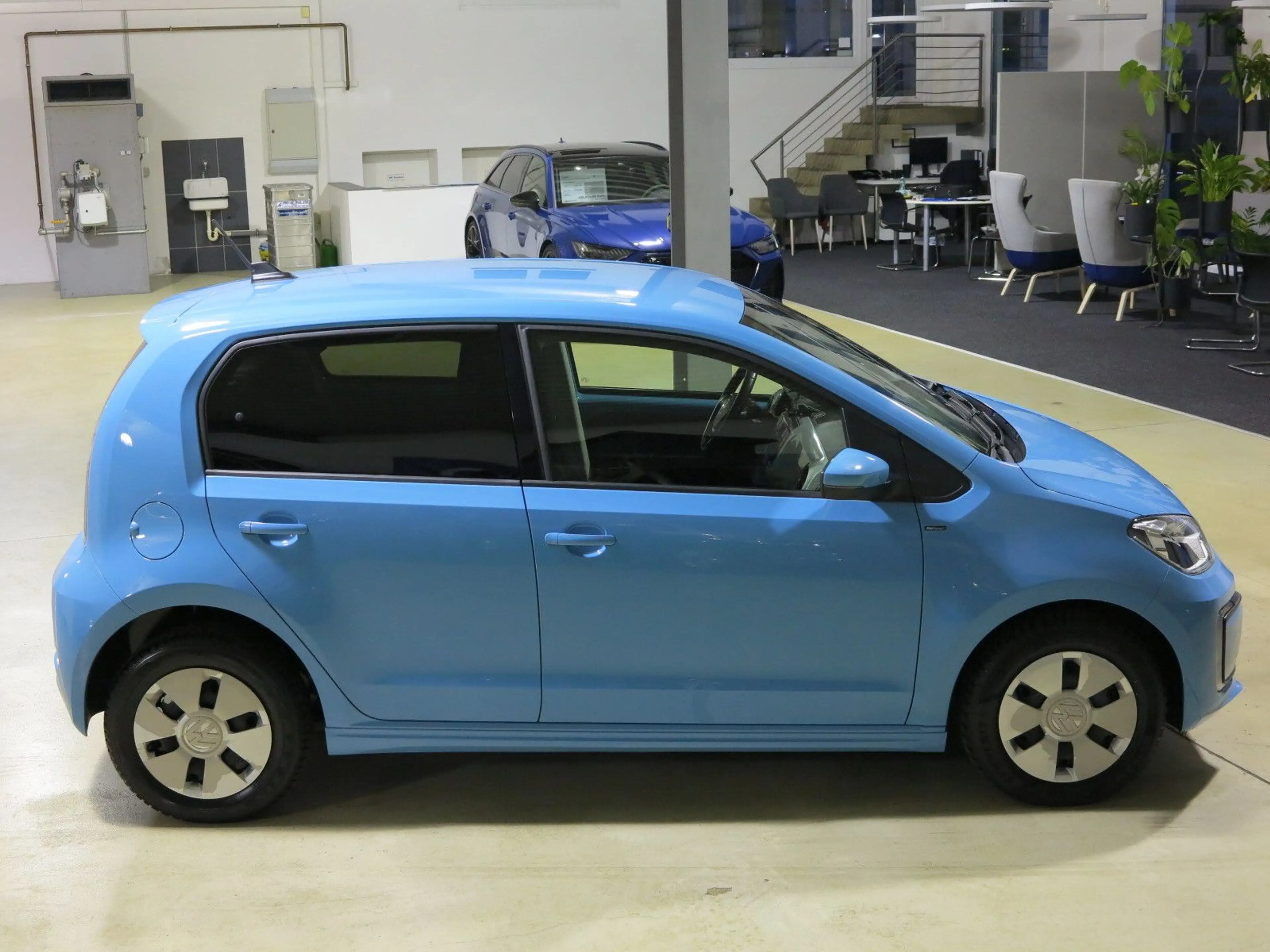Volkswagen up! e-up! Max CCS GRA Climatronic DAB RFK — photo 13