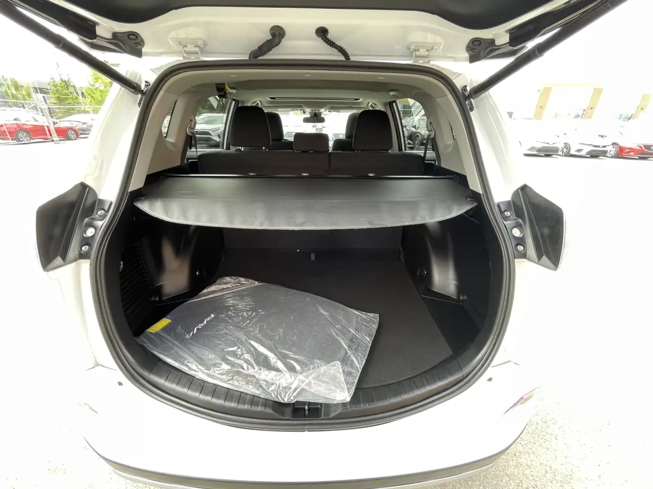 Toyota RAV 4 photo Toyota RAV 4