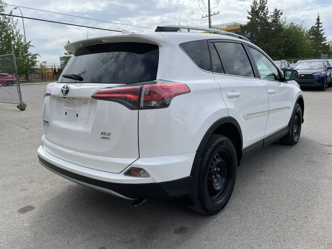 Toyota RAV 4 photo Toyota RAV 4