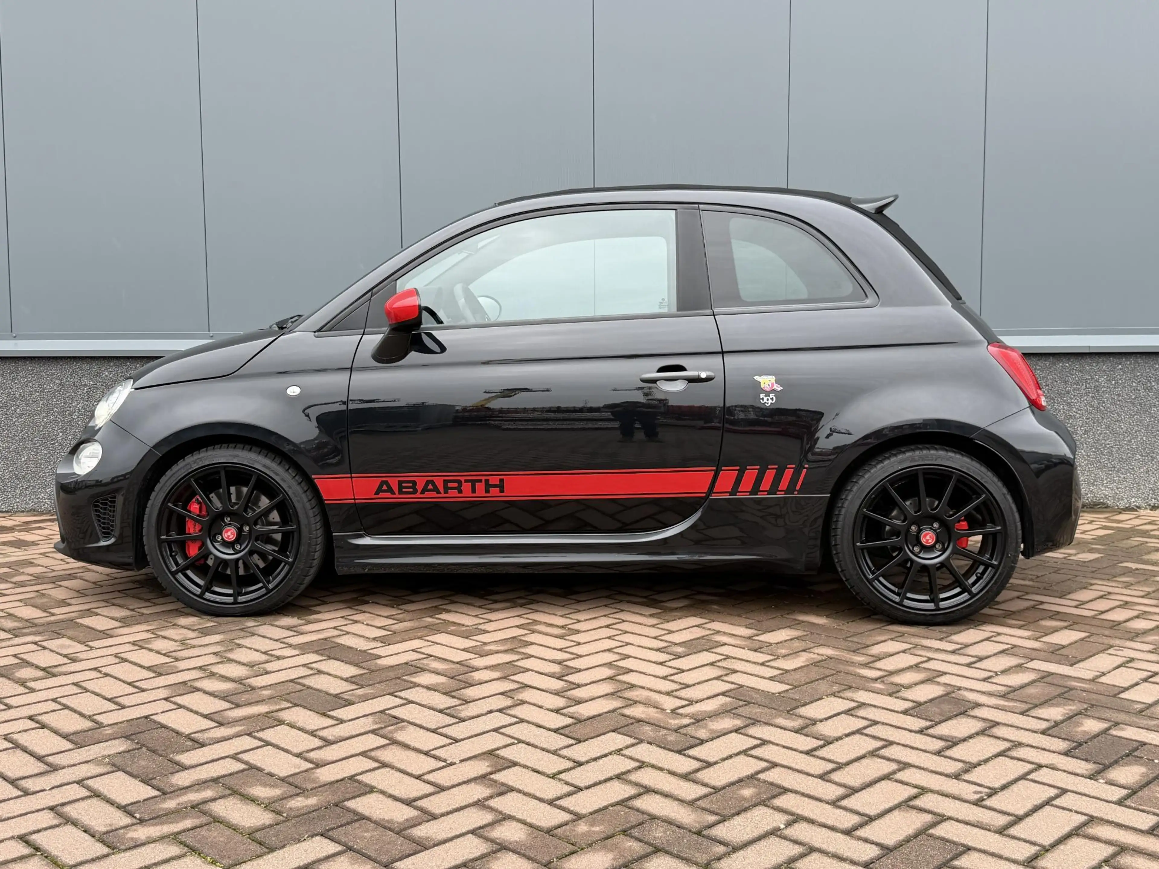 Abarth 595C 1.4 T-Jet Esseesse — photo 9