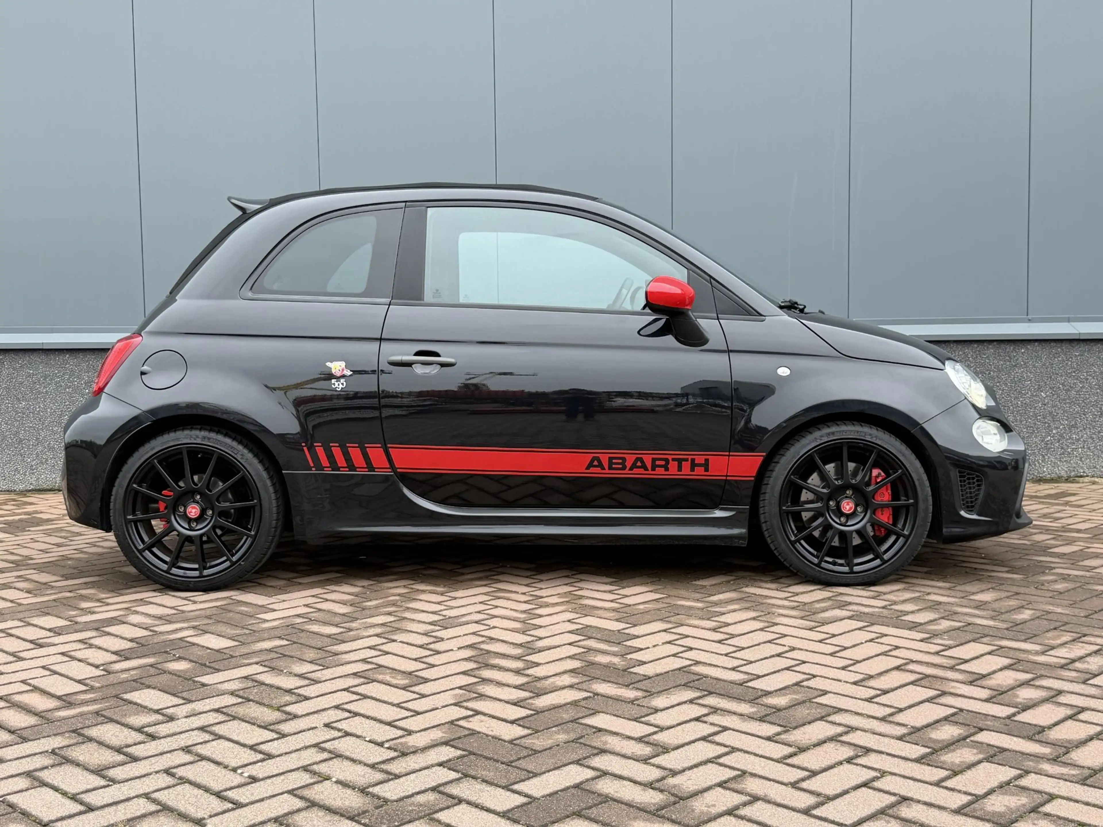 Abarth 595C 1.4 T-Jet Esseesse — photo 10