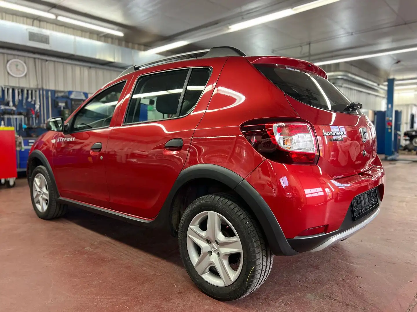Dacia Sandero II Stepway Ambiance Rot - 2