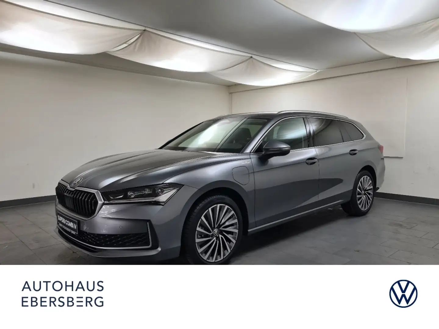 Skoda Superb Kombi 1.5 TSI Hybrid L&K AHK Assist Grau - 1