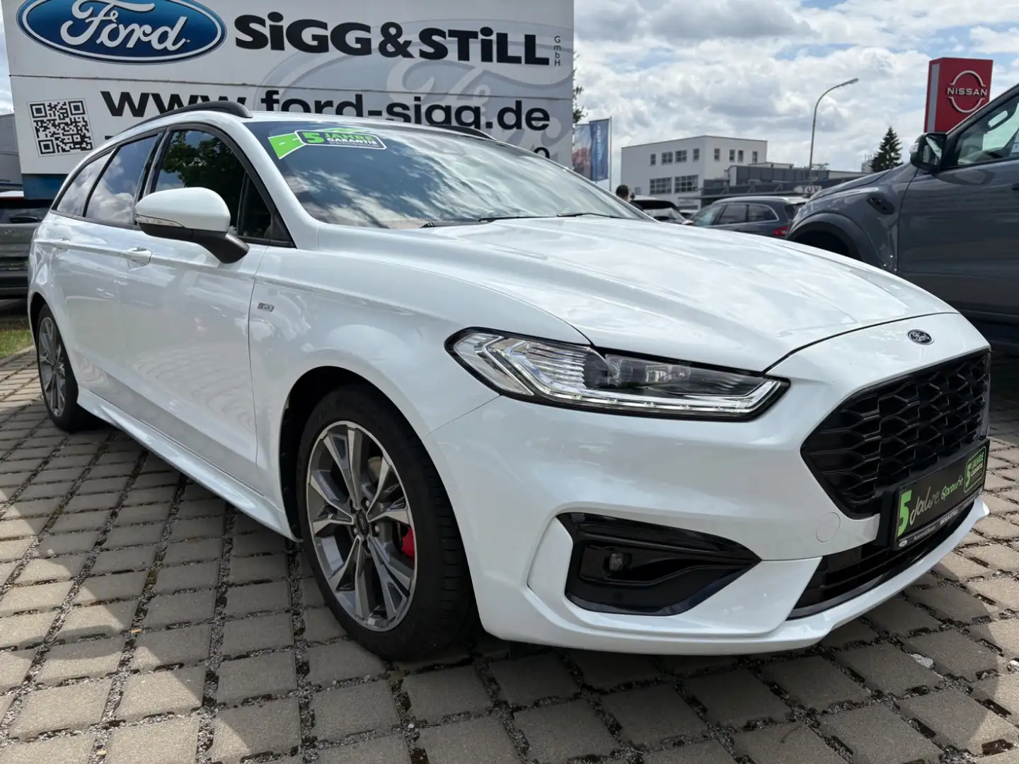 Ford Mondeo Turnier Hybrid ST-Line AHK*LED*NAV*4xSHZ*CAM White - 2