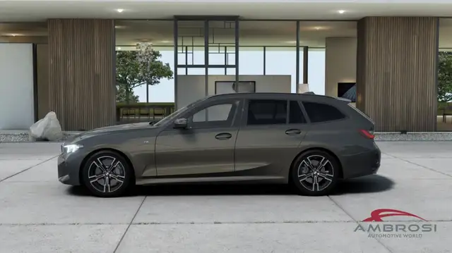 BMW 3 Series view 5
