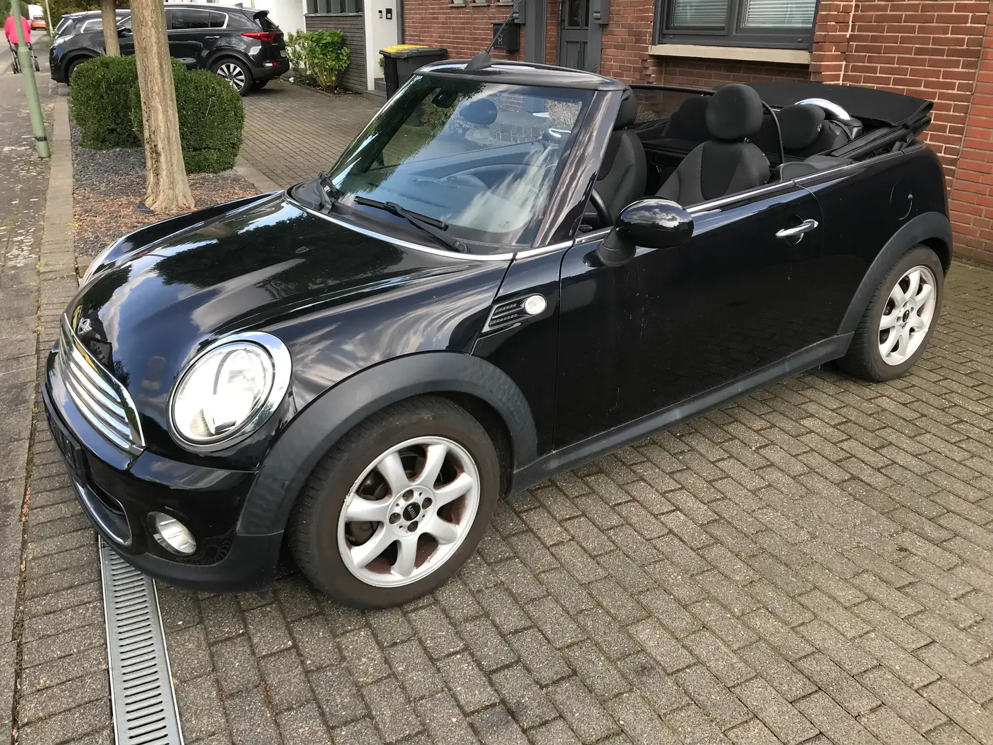 MINI One Cabrio Klima, Alufelgen, HU/AU 12/2027 Noir - 1