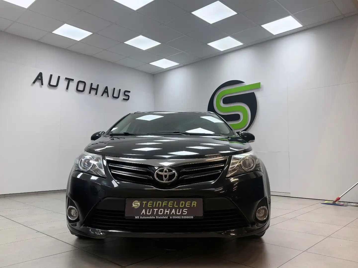 Toyota Avensis 2.0 D-4D Edition /RKAM / NAVI / TEMPOMAT Black - 2