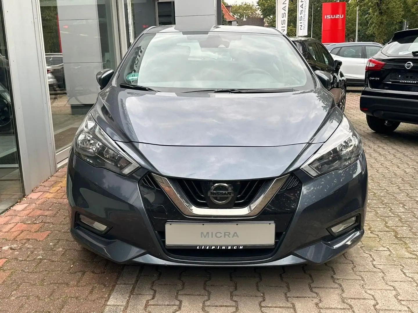 Nissan Micra 1.0 N-Way Grau - 2
