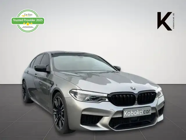 BMW M5 4.4AS V8 // GPS / CAMERA 360 / FULL OPTION