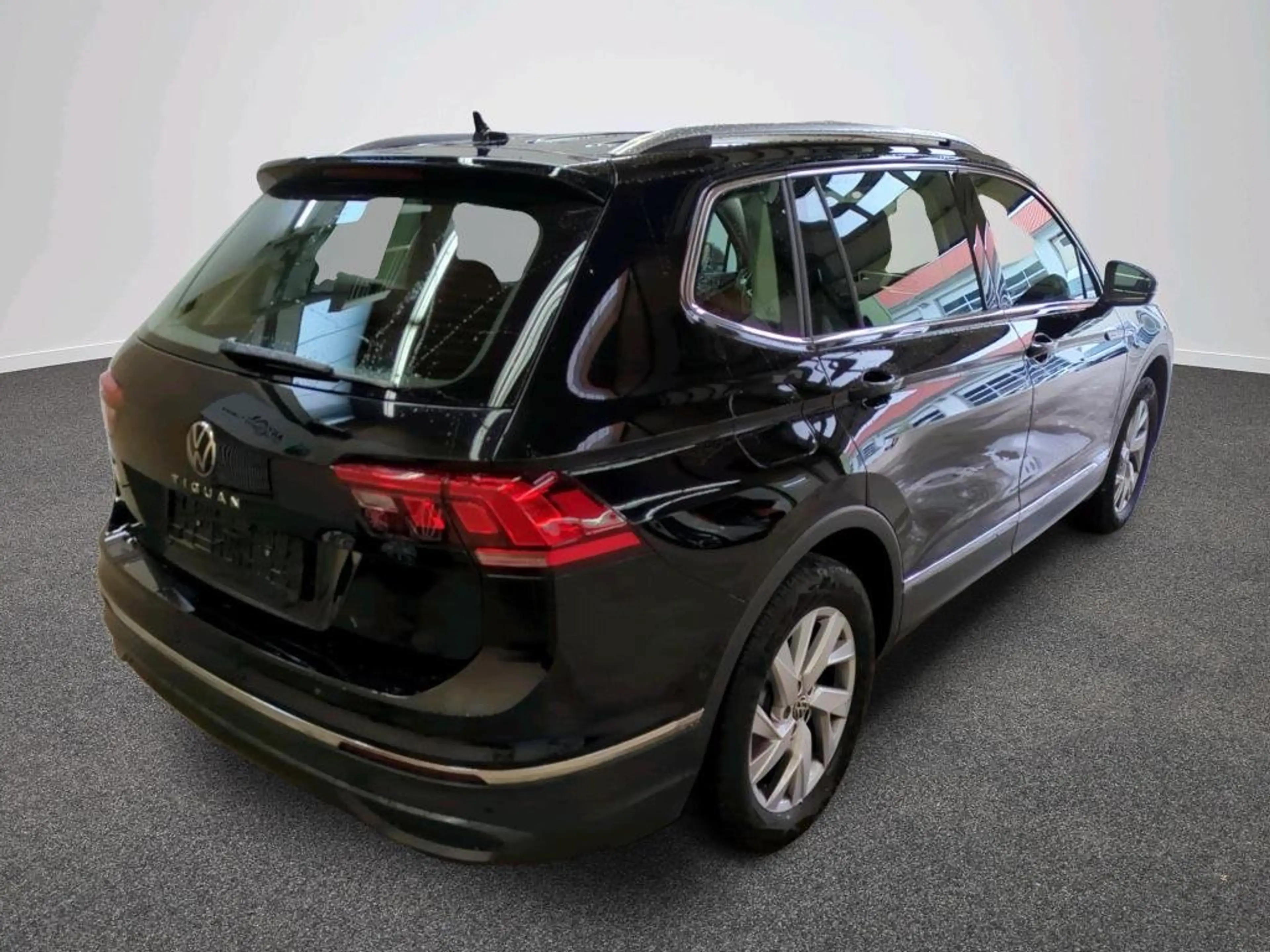 Volkswagen Tiguan Allspace 2.0 TDI Life ACC El.Heckkl. HuD — photo 7