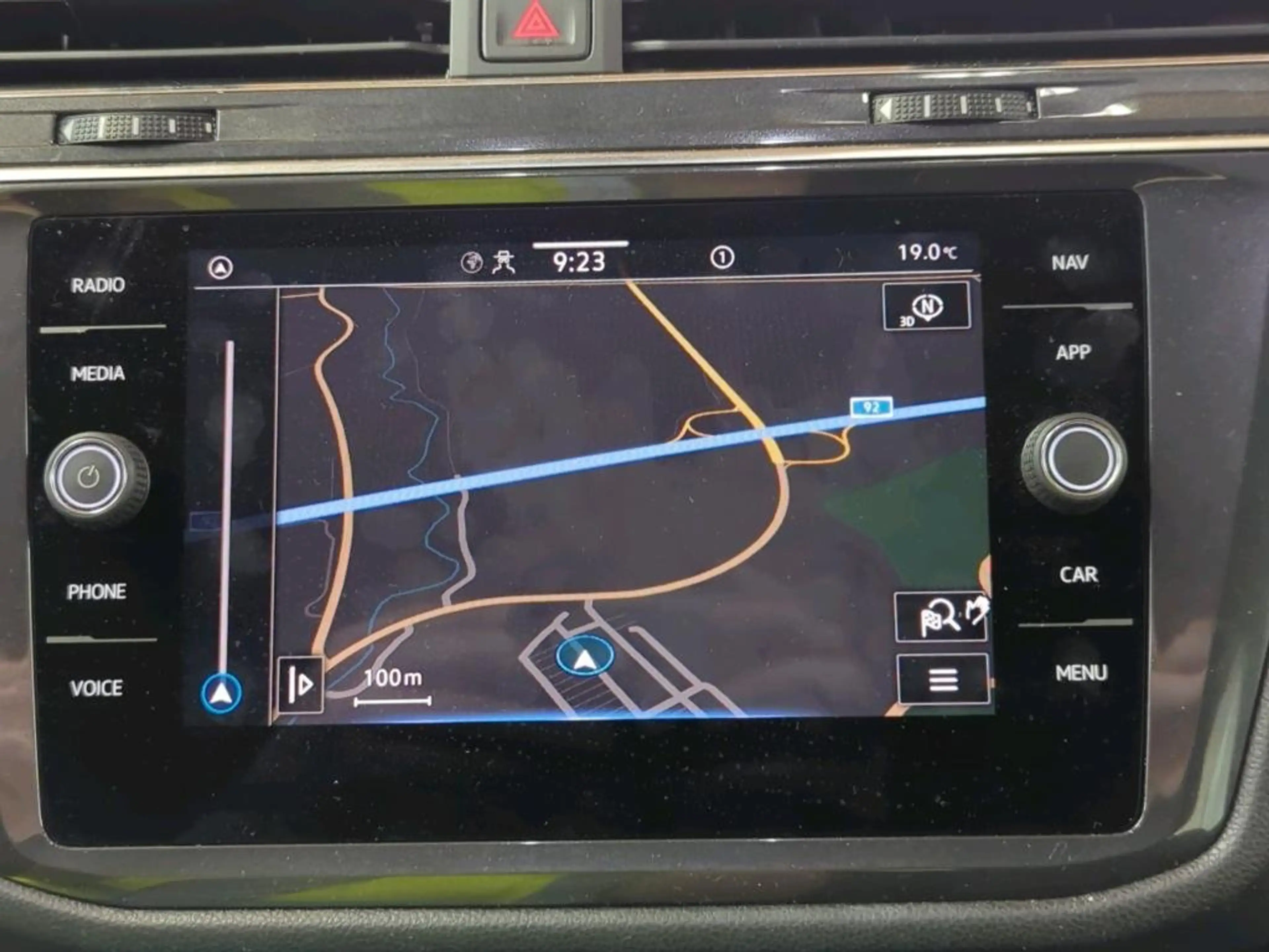 Volkswagen Tiguan Allspace 2.0 TDI Life ACC El.Heckkl. HuD — photo 10