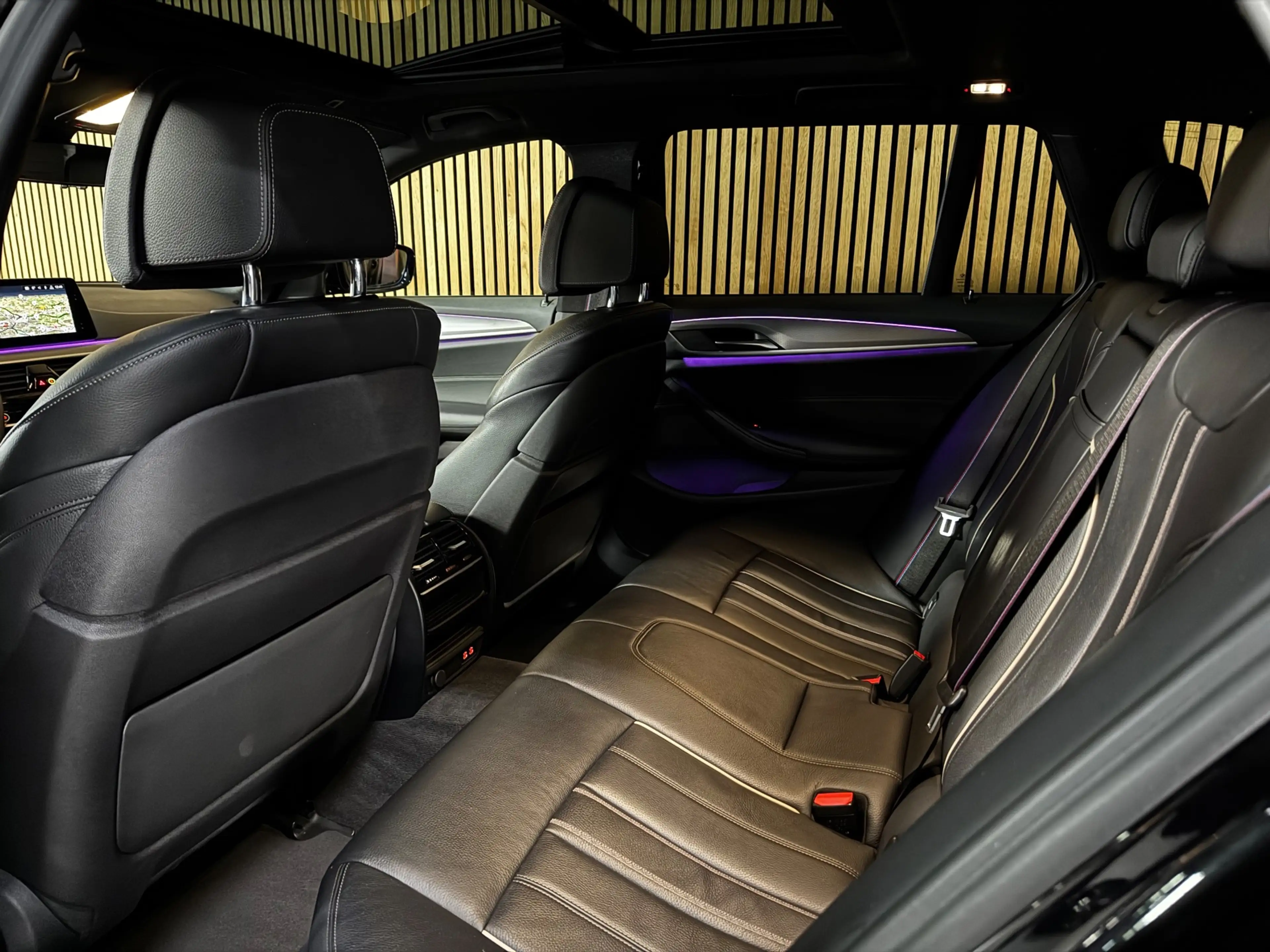 BMW 520 5-serie Touring 520i M-Sport BLACK PACK|PANO|H&K|H — photo 22