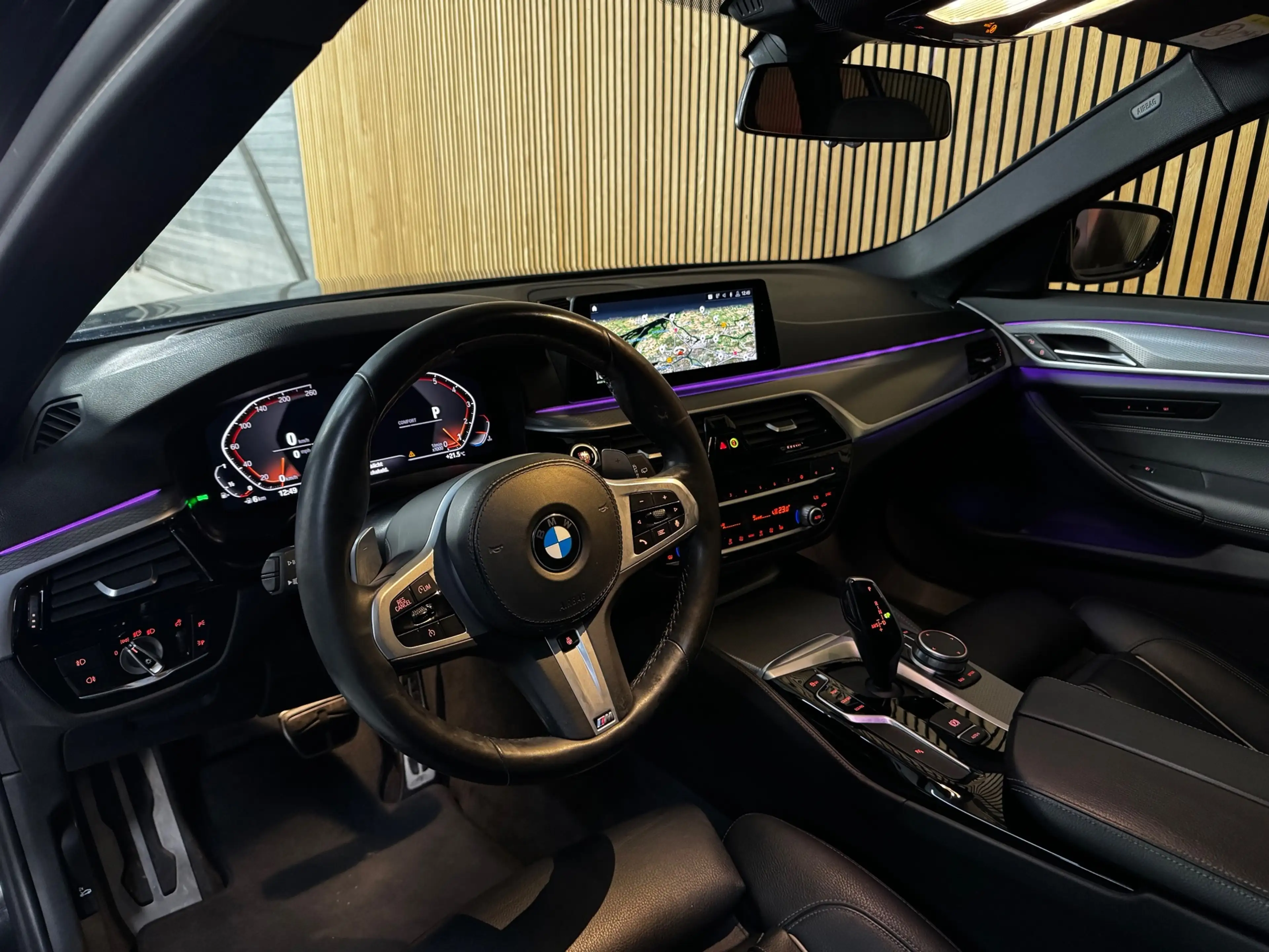 BMW 520 5-serie Touring 520i M-Sport BLACK PACK|PANO|H&K|H — photo 50