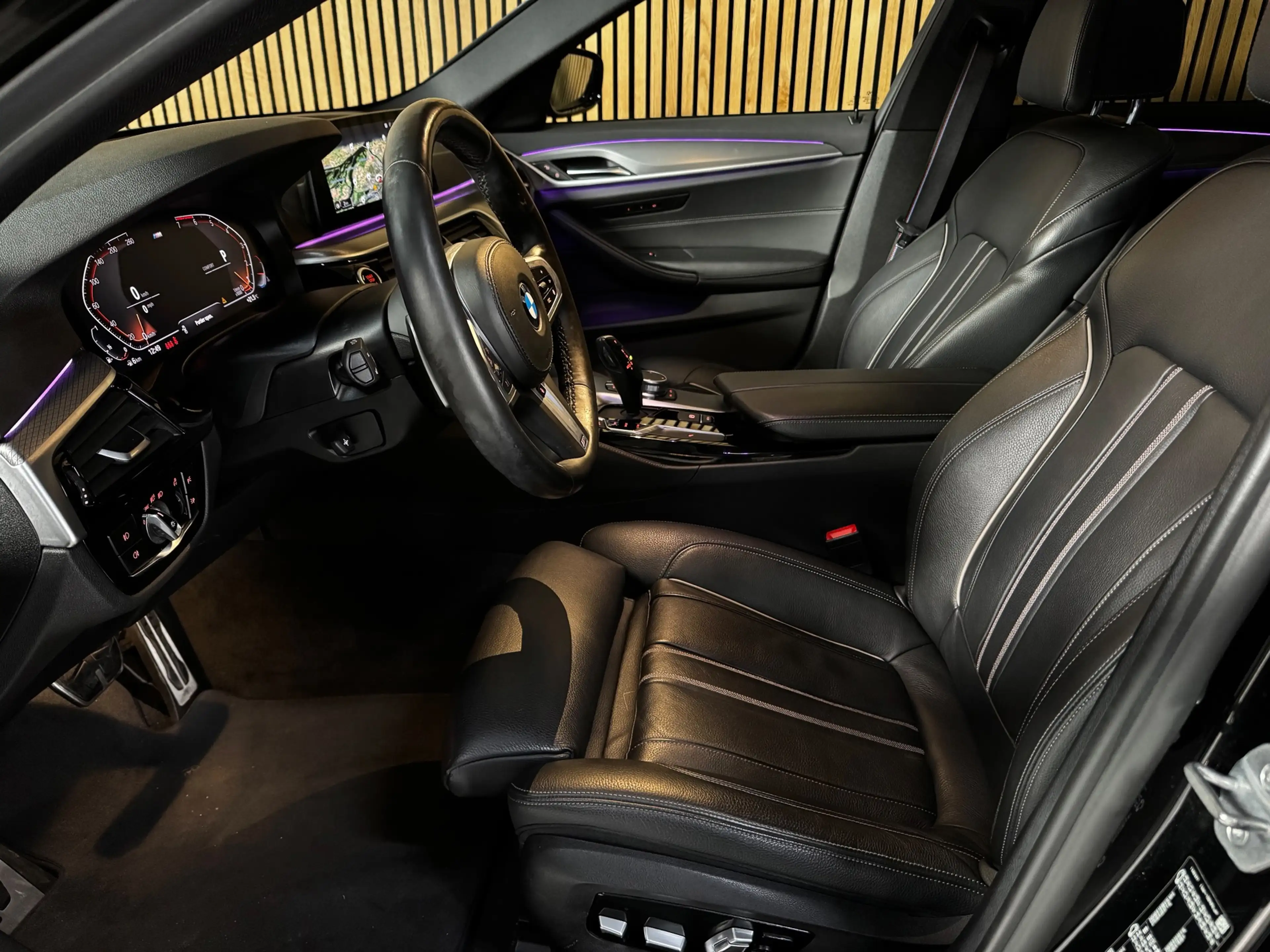 BMW 520 5-serie Touring 520i M-Sport BLACK PACK|PANO|H&K|H — photo 20