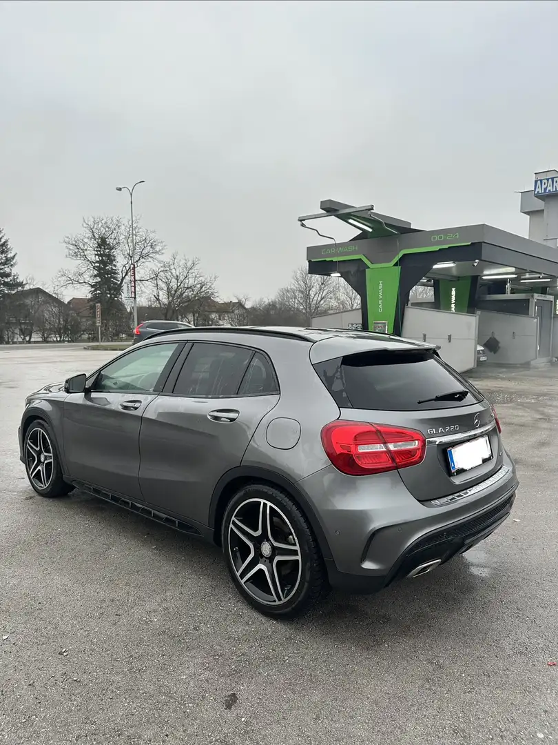 Mercedes-Benz GLA 220 CDI 4MATIC * Panoramadach * Amg Line - 2