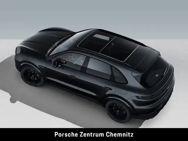 Porsche Cayenne view 4