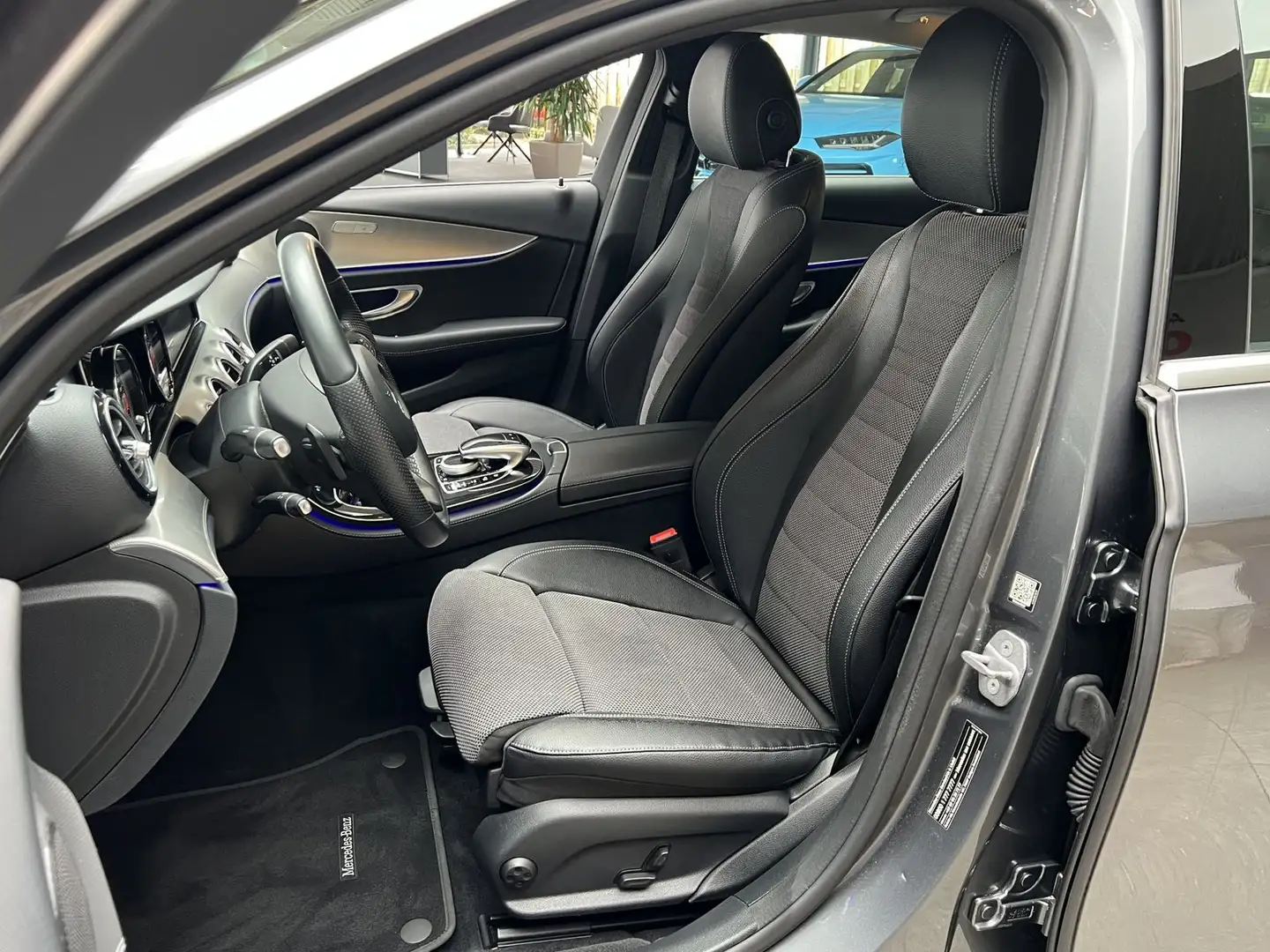 Mercedes-Benz E 220 E E 220 d Avantgarde Android/CarPlay NAVI KAMERA Szary - 2