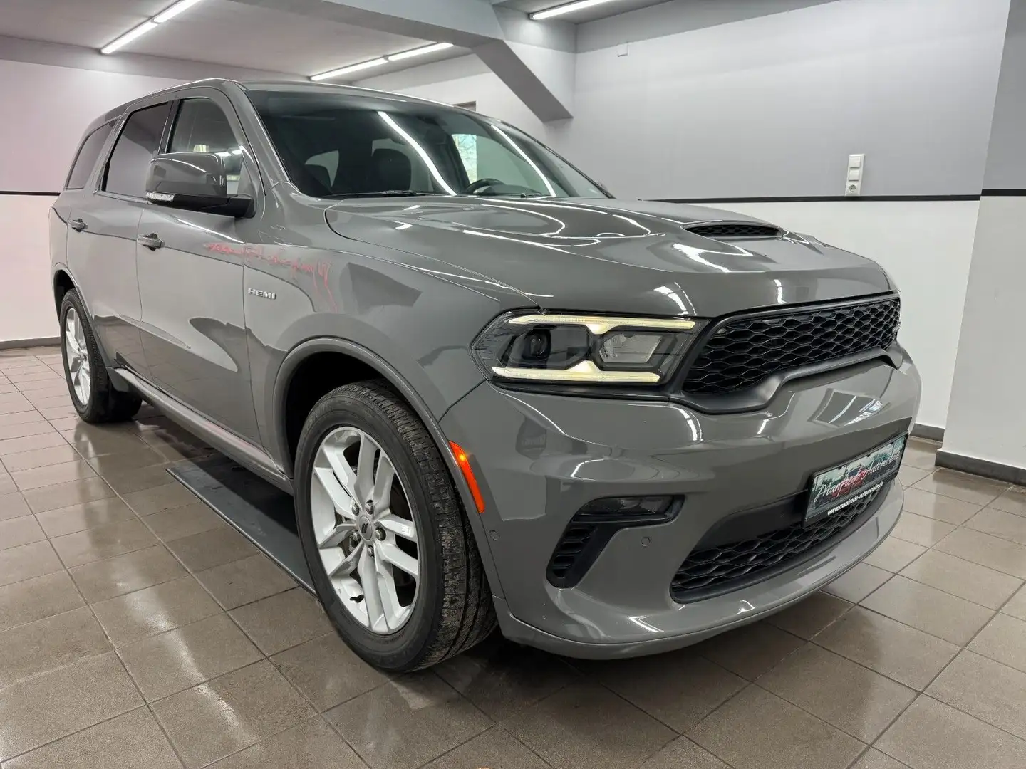 Dodge Durango 5,7 V8 HEMI R/T AWD-Destroyer Grey/Volla Grau - 2