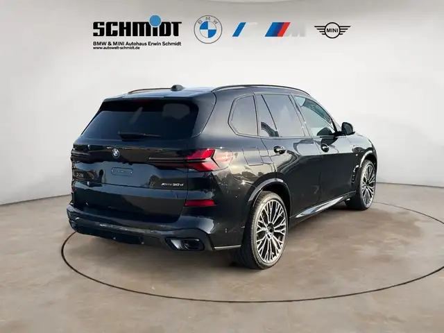 BMW X5 view 6