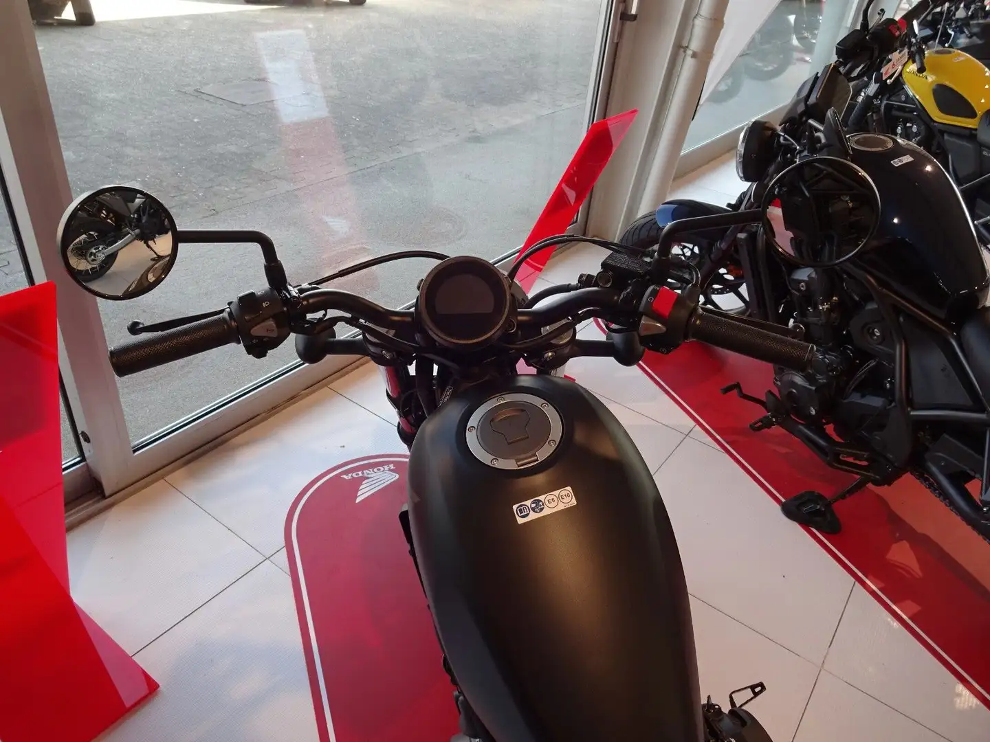 Honda CMX 500 Rebel Schwarz - 2