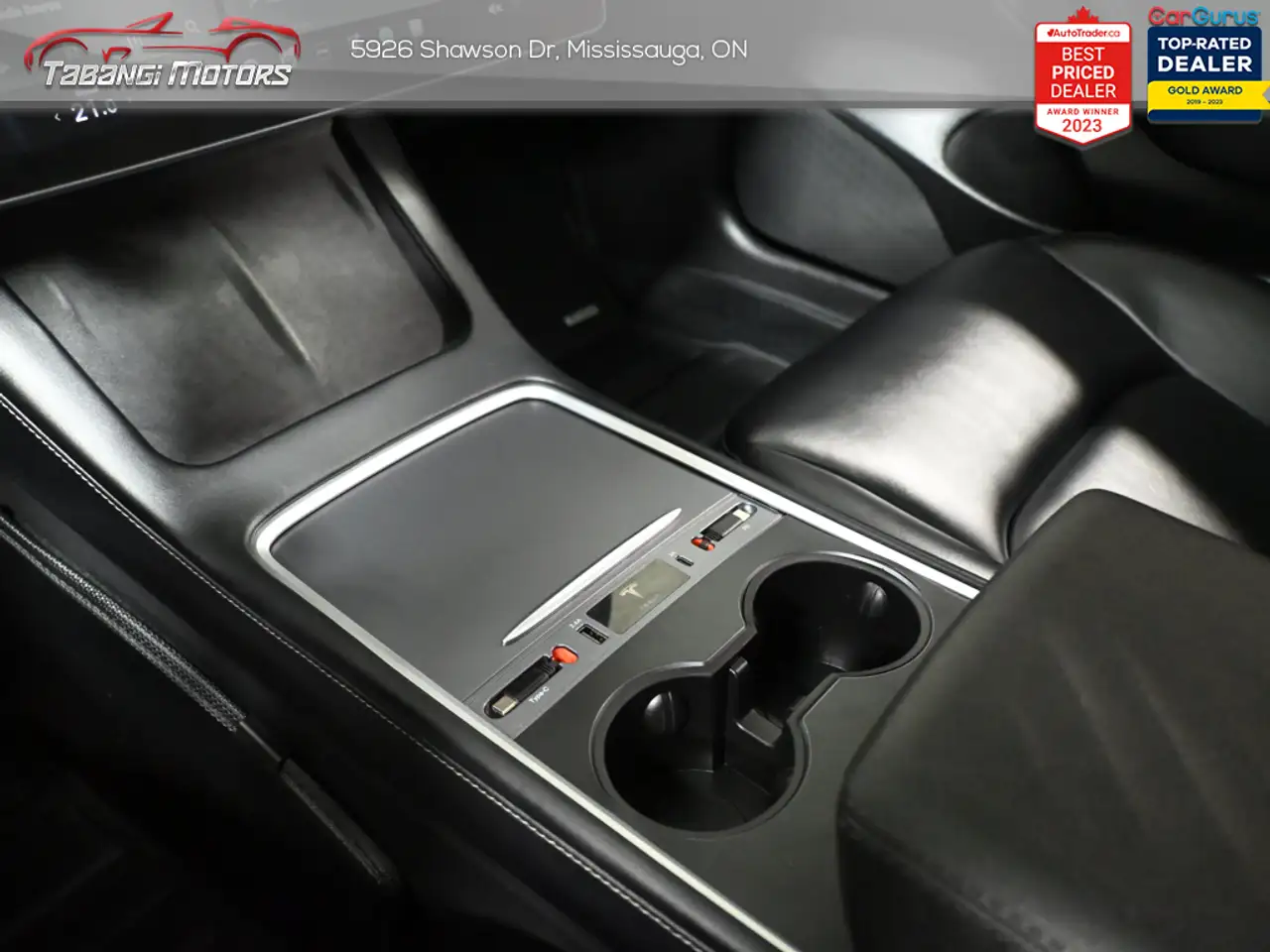 Tesla Model 3 fotografie Tesla Model 3